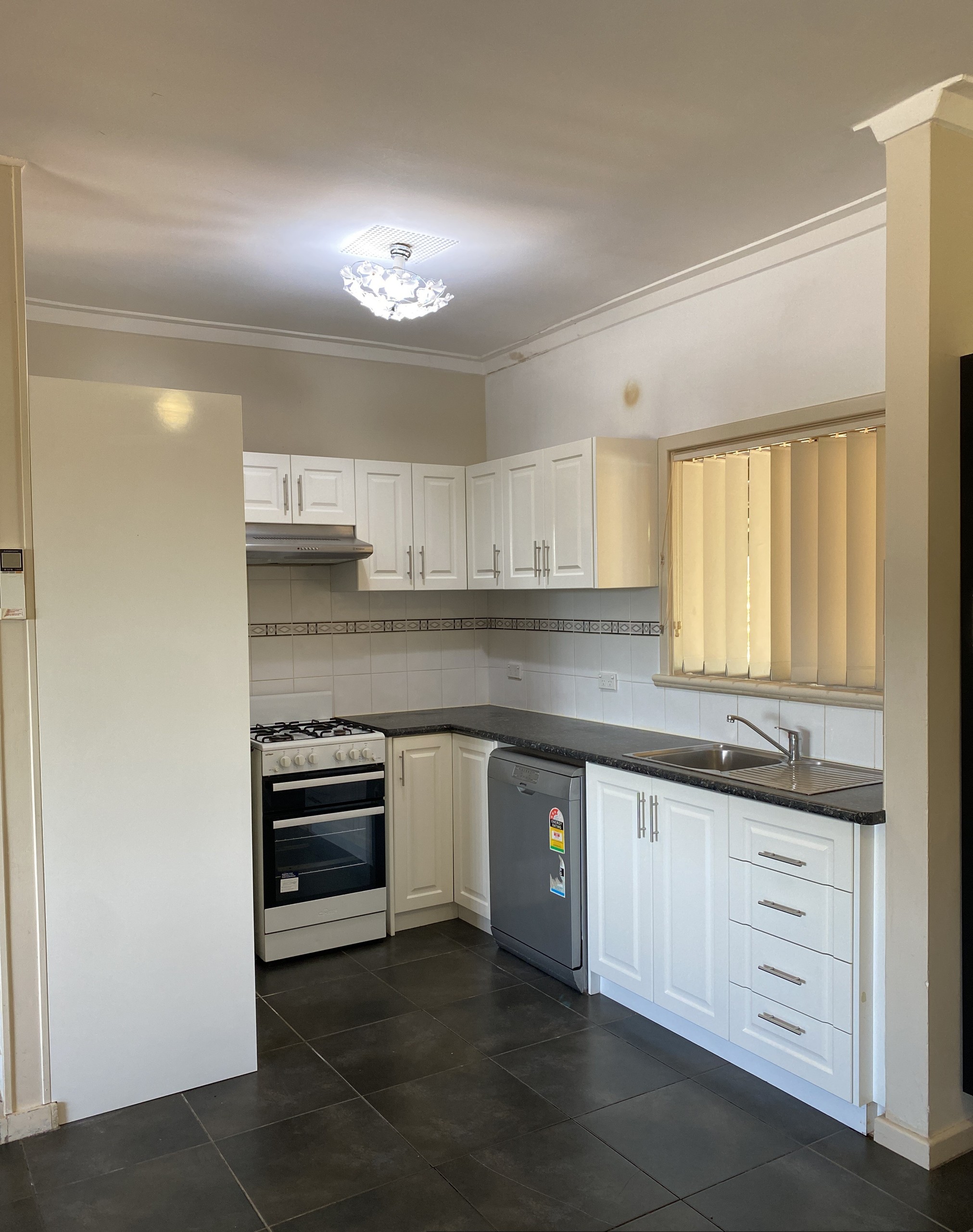 12 New Compton Street, Kambalda East, WA 6442