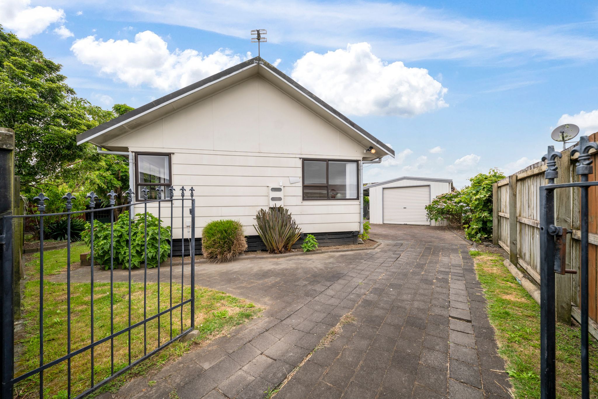2/12 Edmund Hillary Avenue, Papakura, Papakura