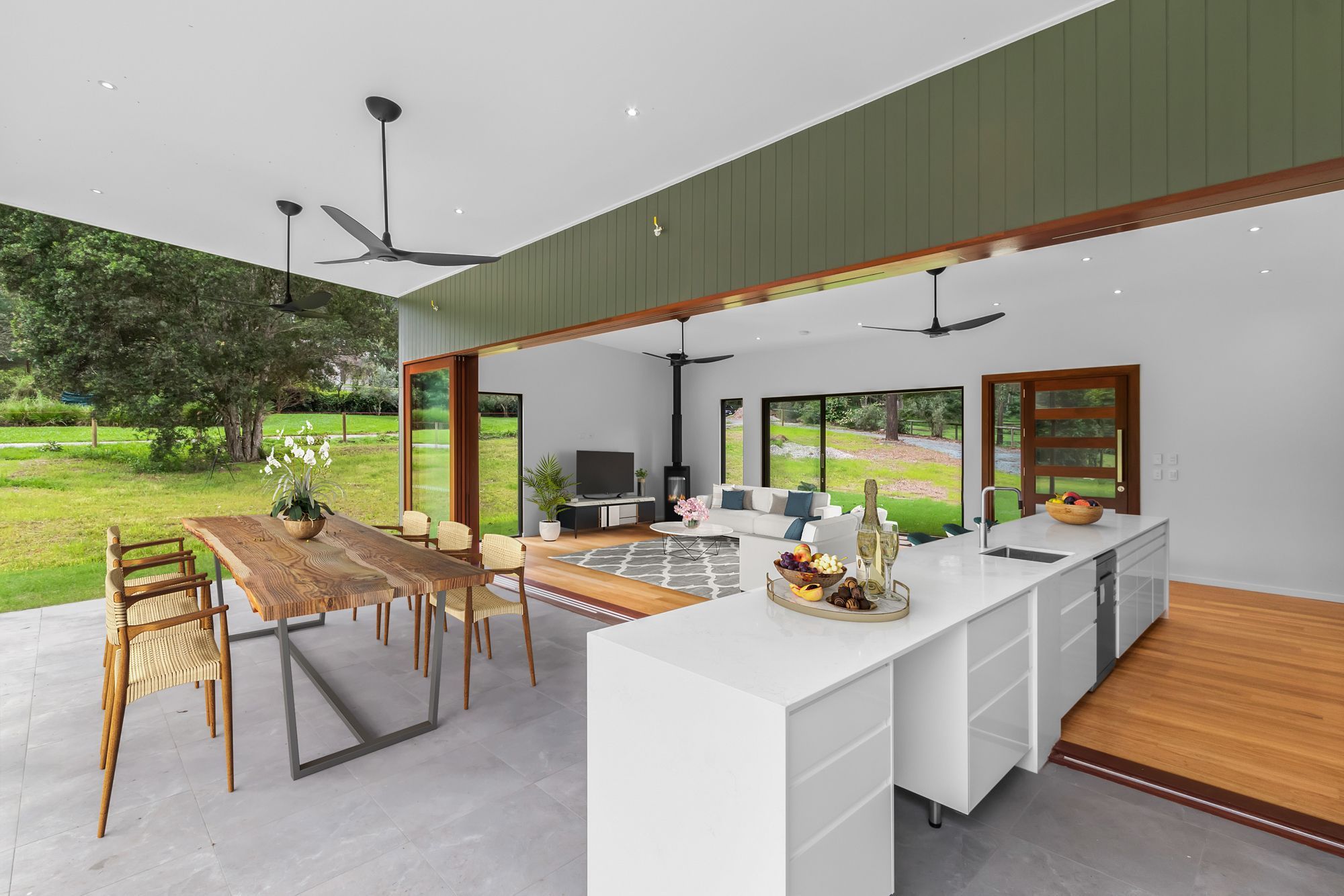 54 Boscombe Road, Brookfield, QLD 4069