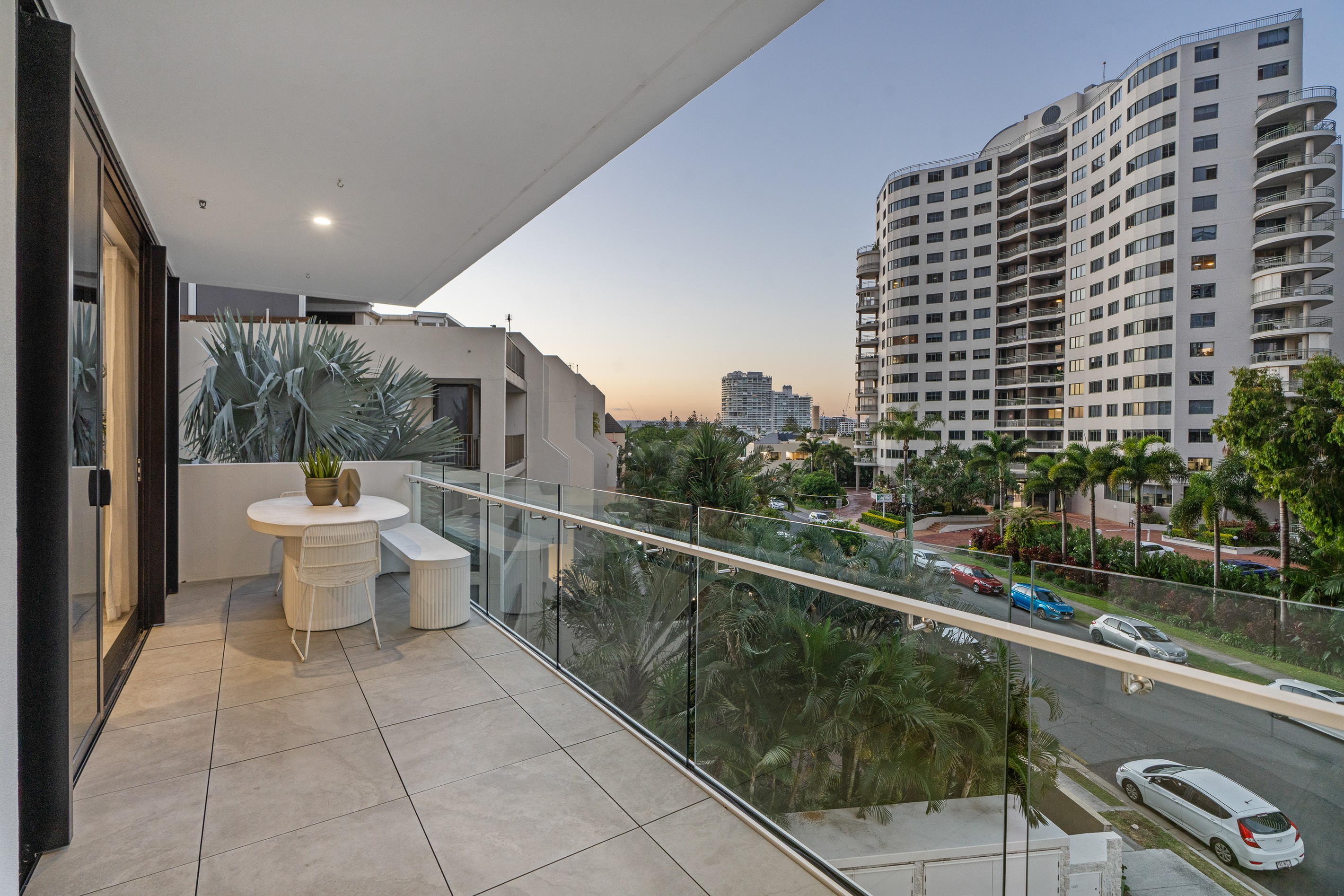 1/24 Woodroffe Avenue, Main Beach, QLD 4217