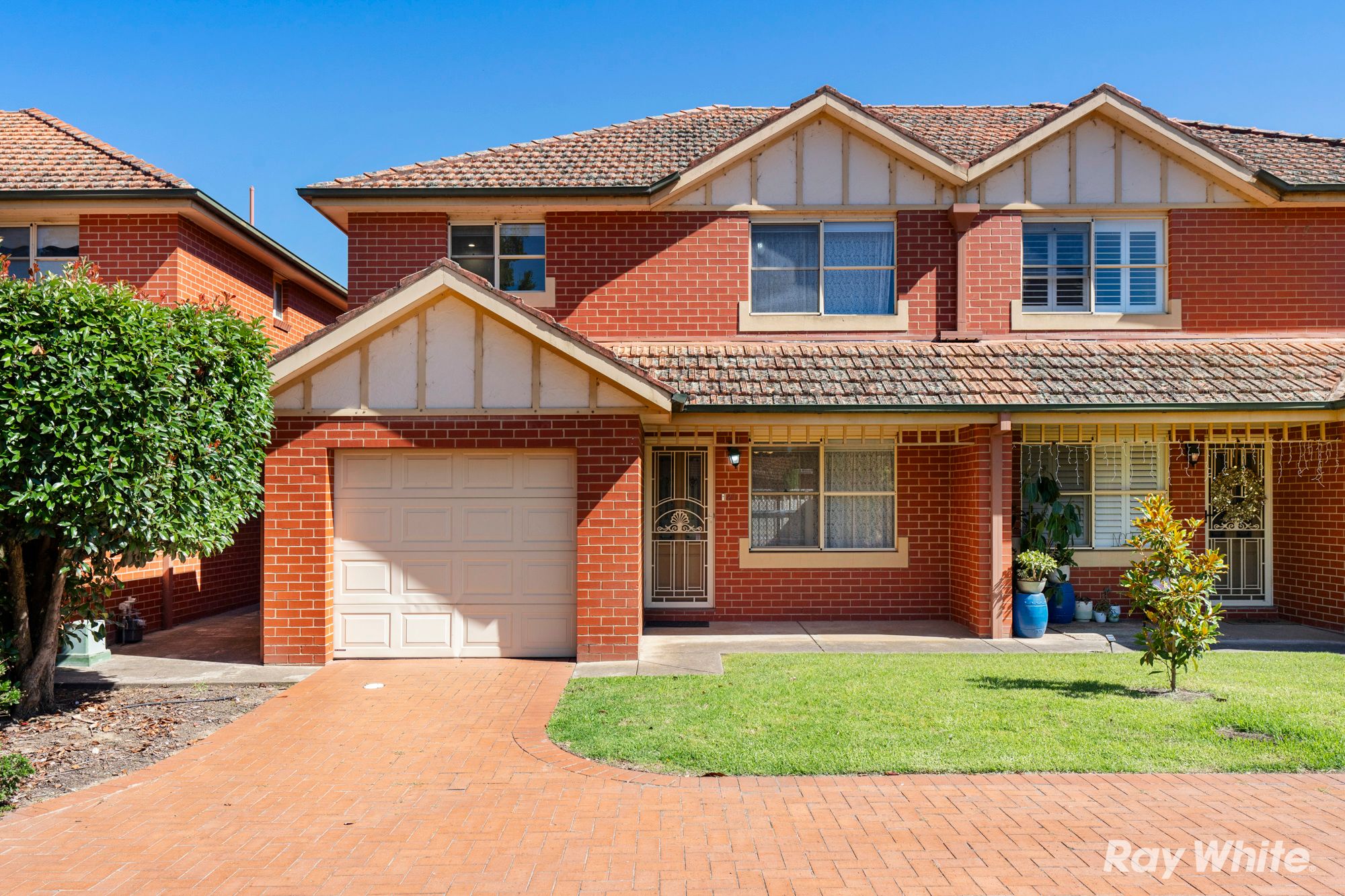 11 Crampton Street, Wagga Wagga NSW 2650