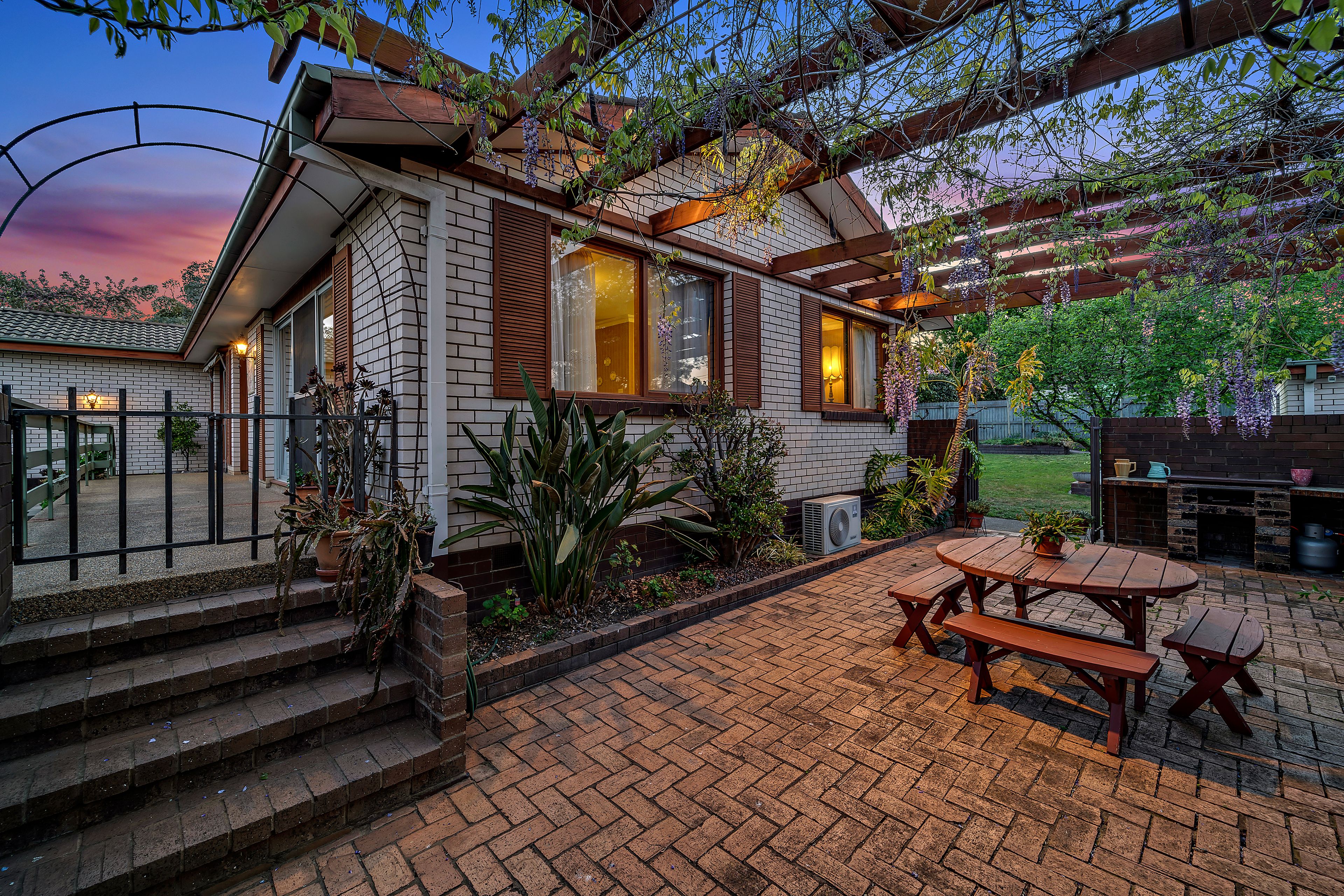 10 Harcourt Street, Weetangera, ACT 2614