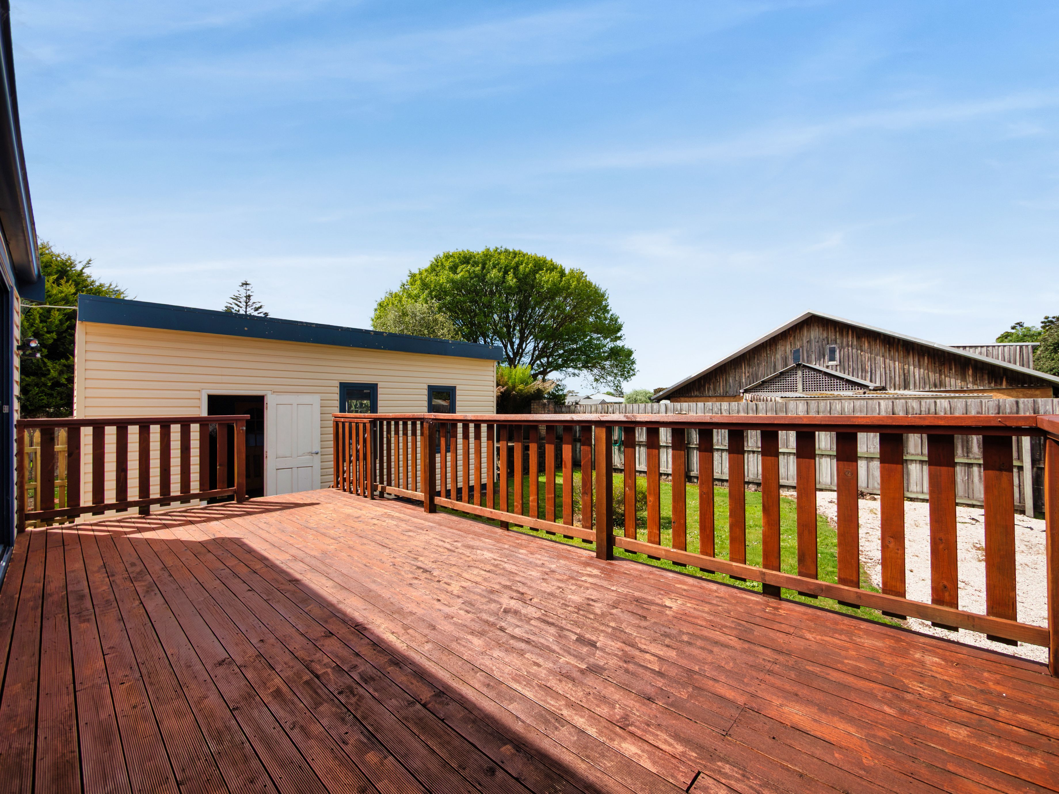51 Saunders Street — photo 13 of 16