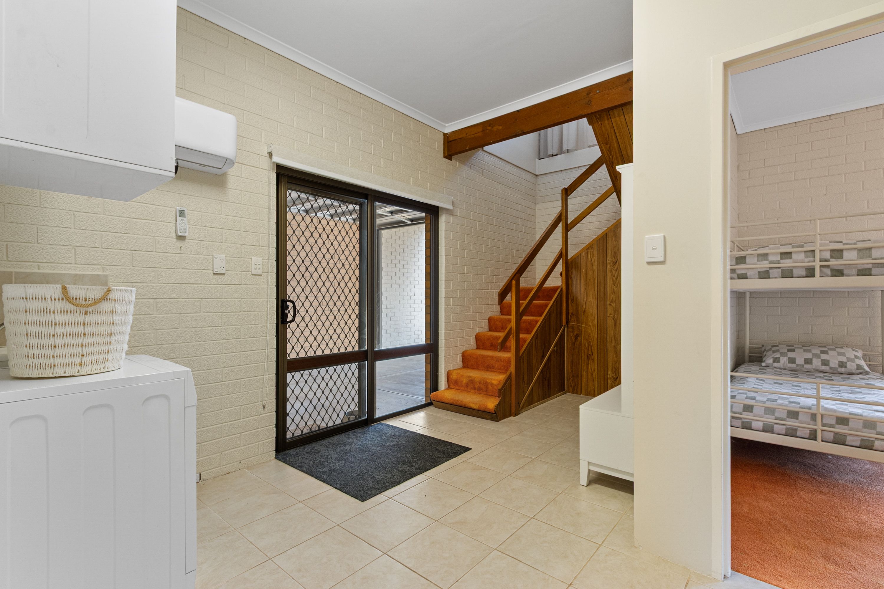 9 Gweneth Court — photo 11 of 30