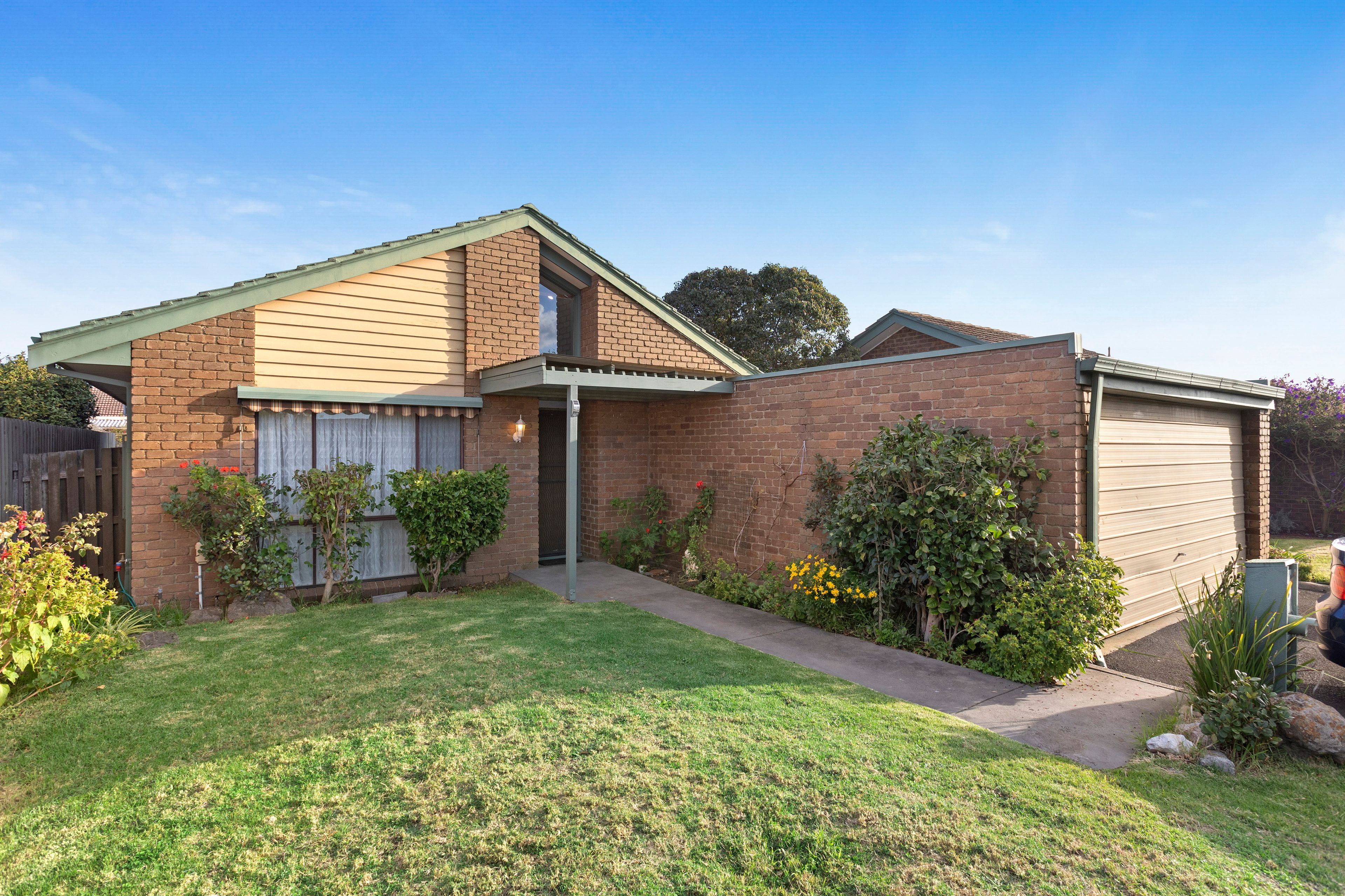 9 Woodland Drive, Cheltenham, VIC 3192 Sold Unit Ray White Cheltenham