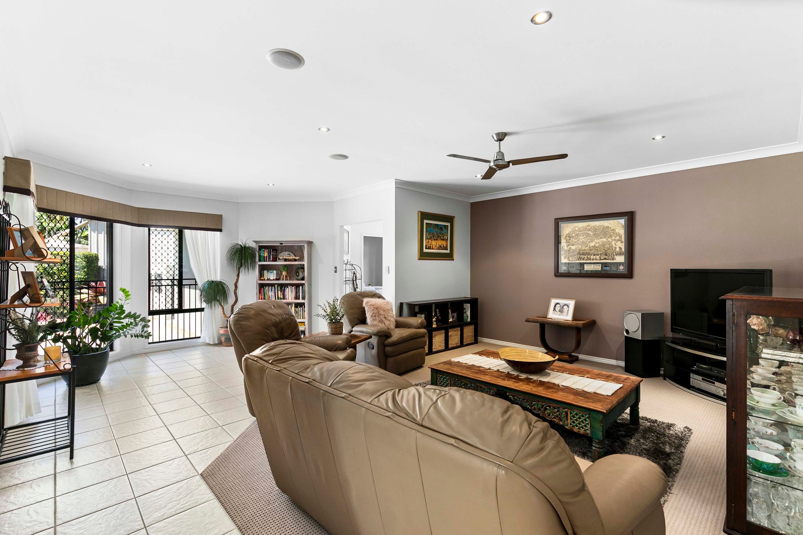 6 Norfolk Court — photo 6 of 30