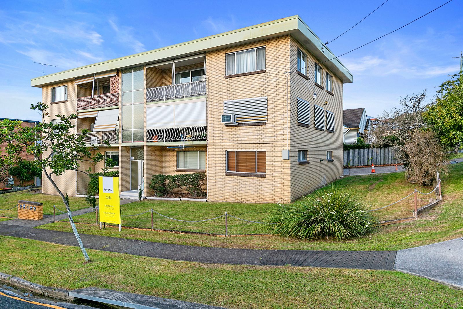 74 Henry Street, Greenslopes QLD 4120