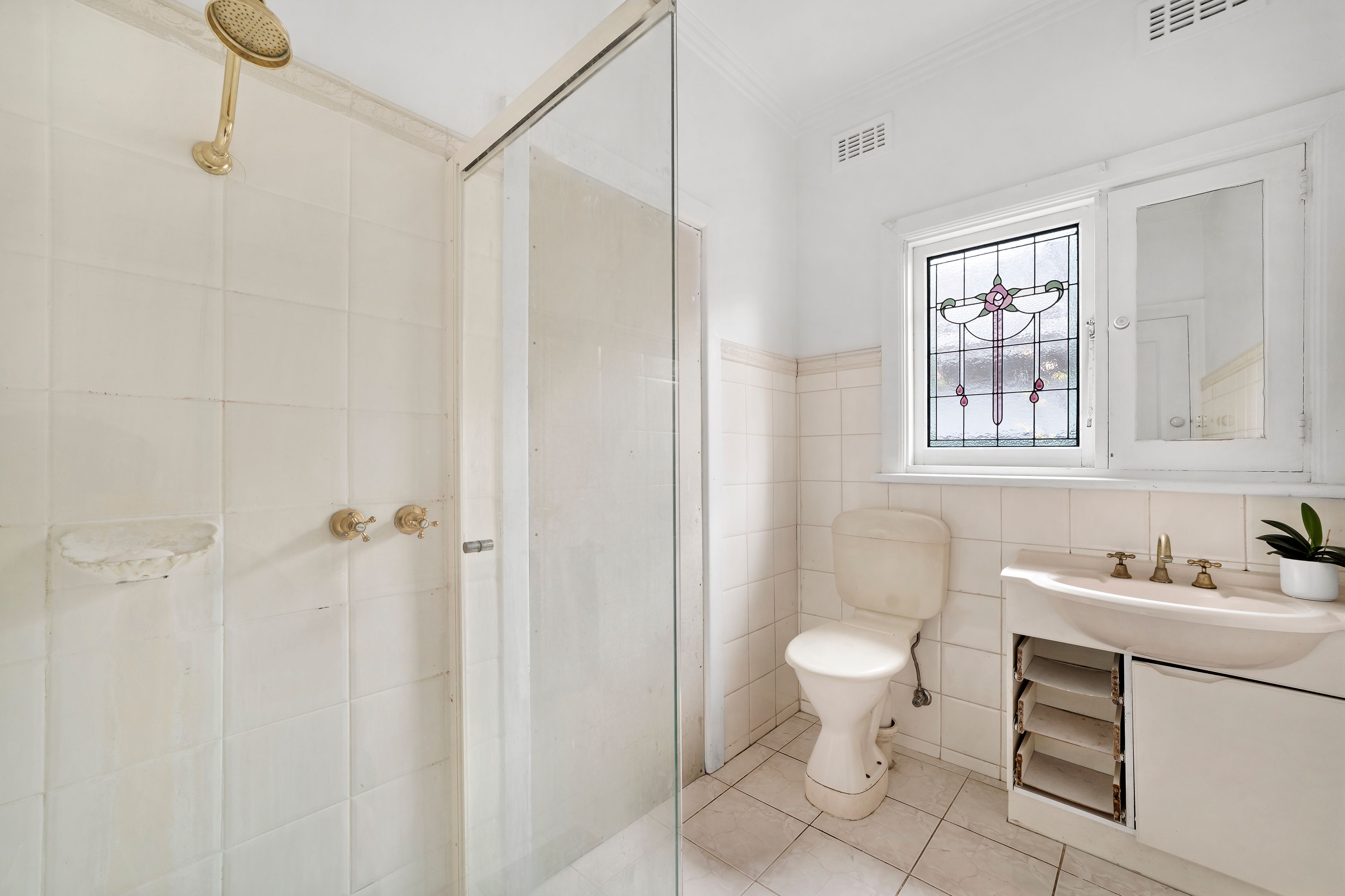 379 Bay Road — photo 10 of 19