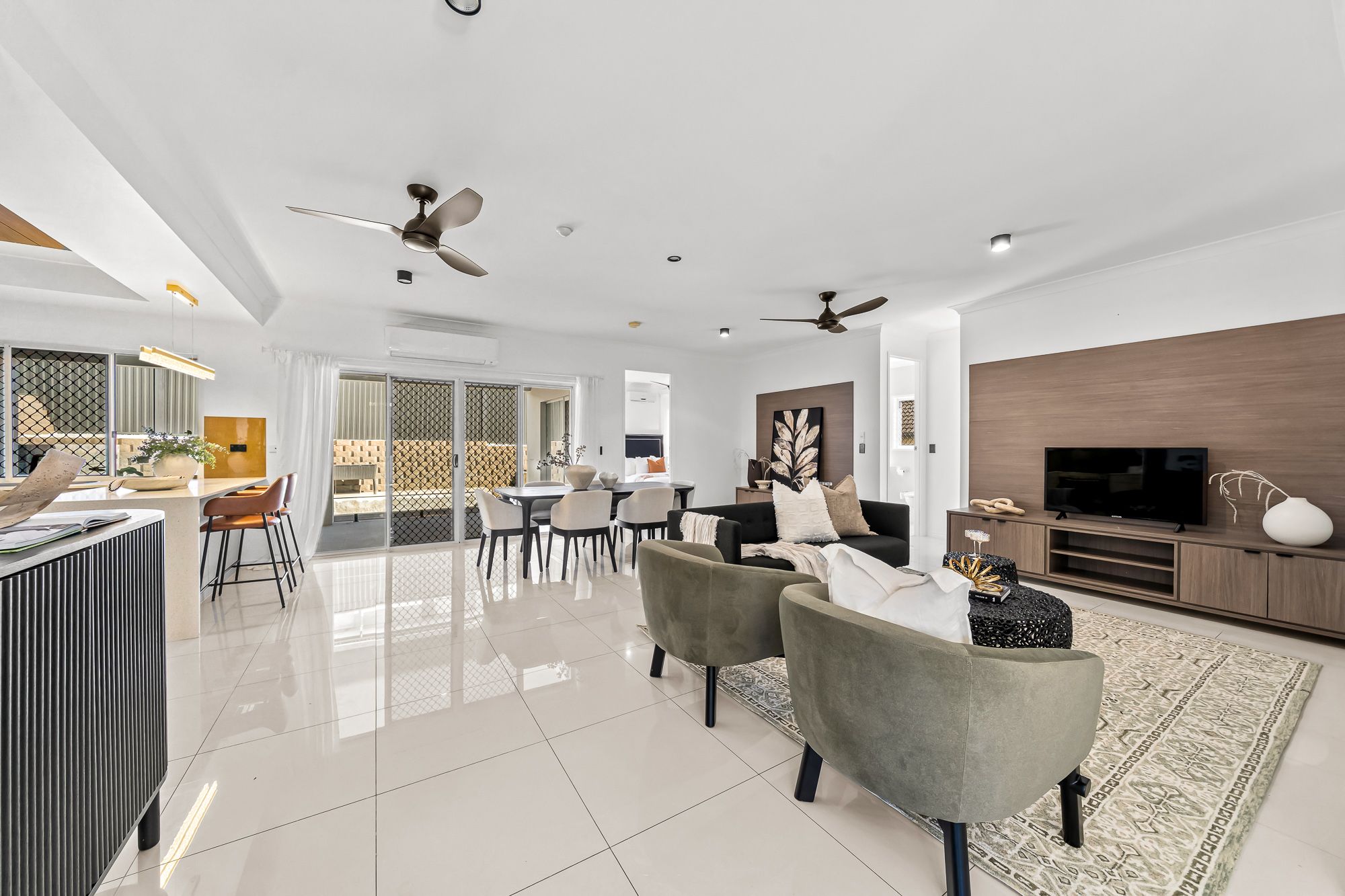 18 Henderson Street — photo 7 of 23