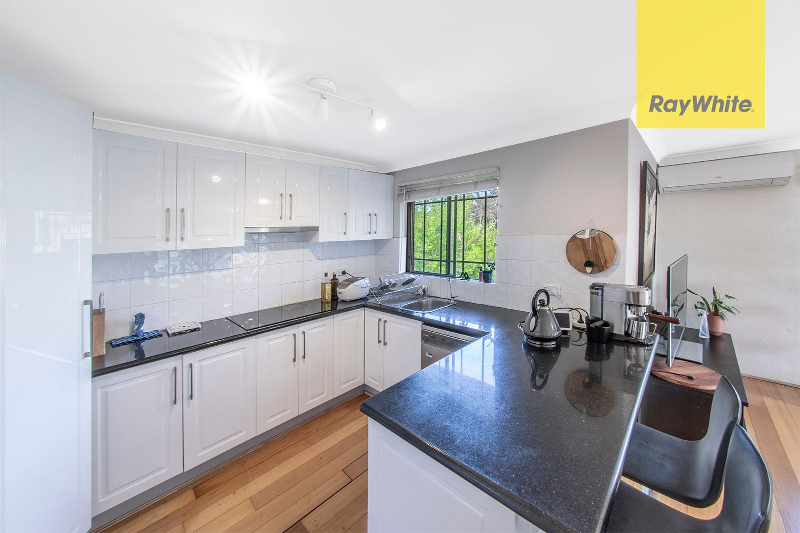 9/54-60 Hassall Street — photo from Ray White Parramatta
