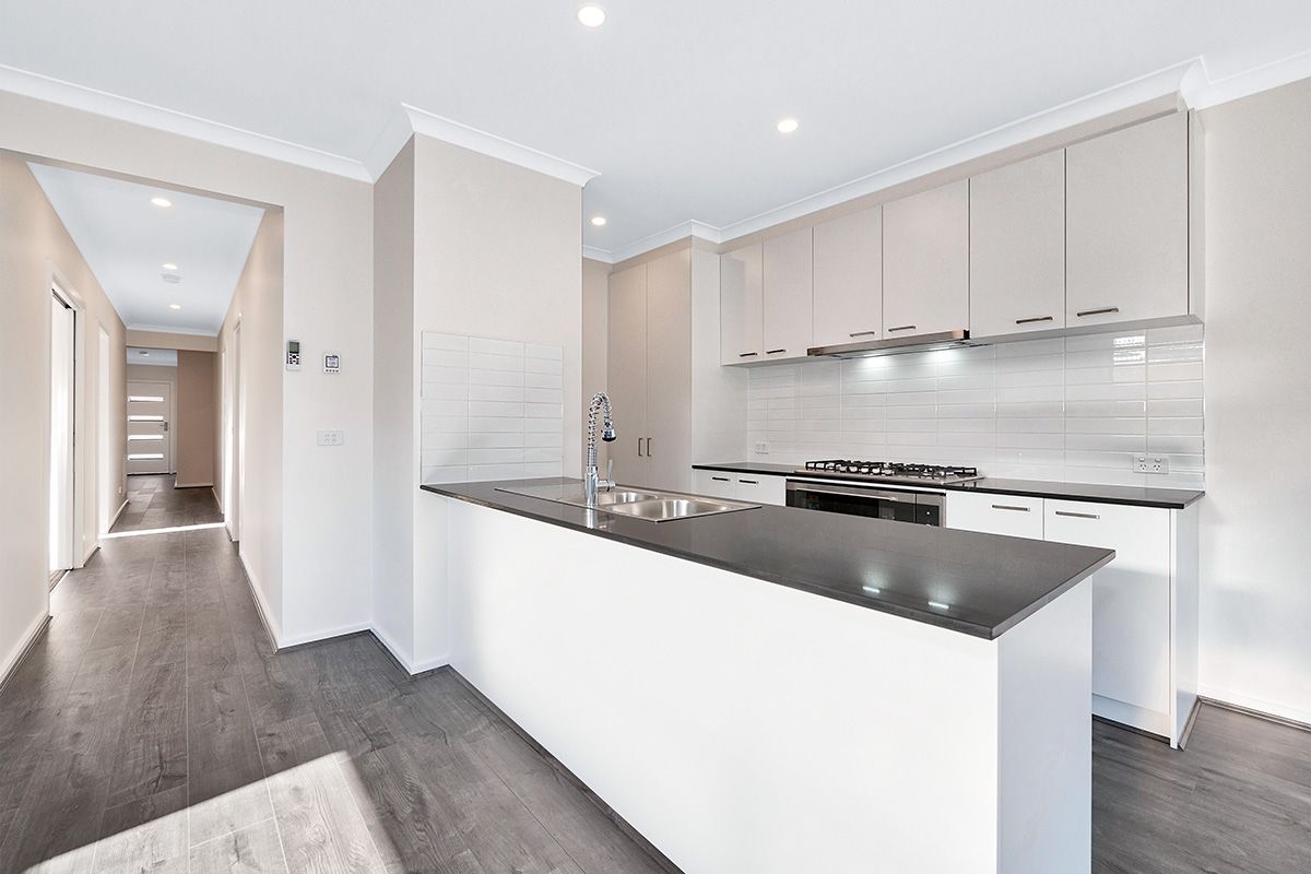 15 Pelagos Drive, Clyde VIC 3978