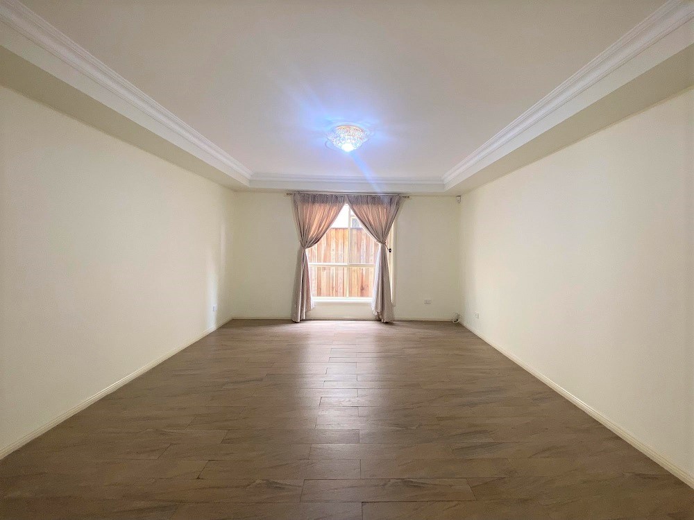10 Arras Place, Prestons, NSW 2170