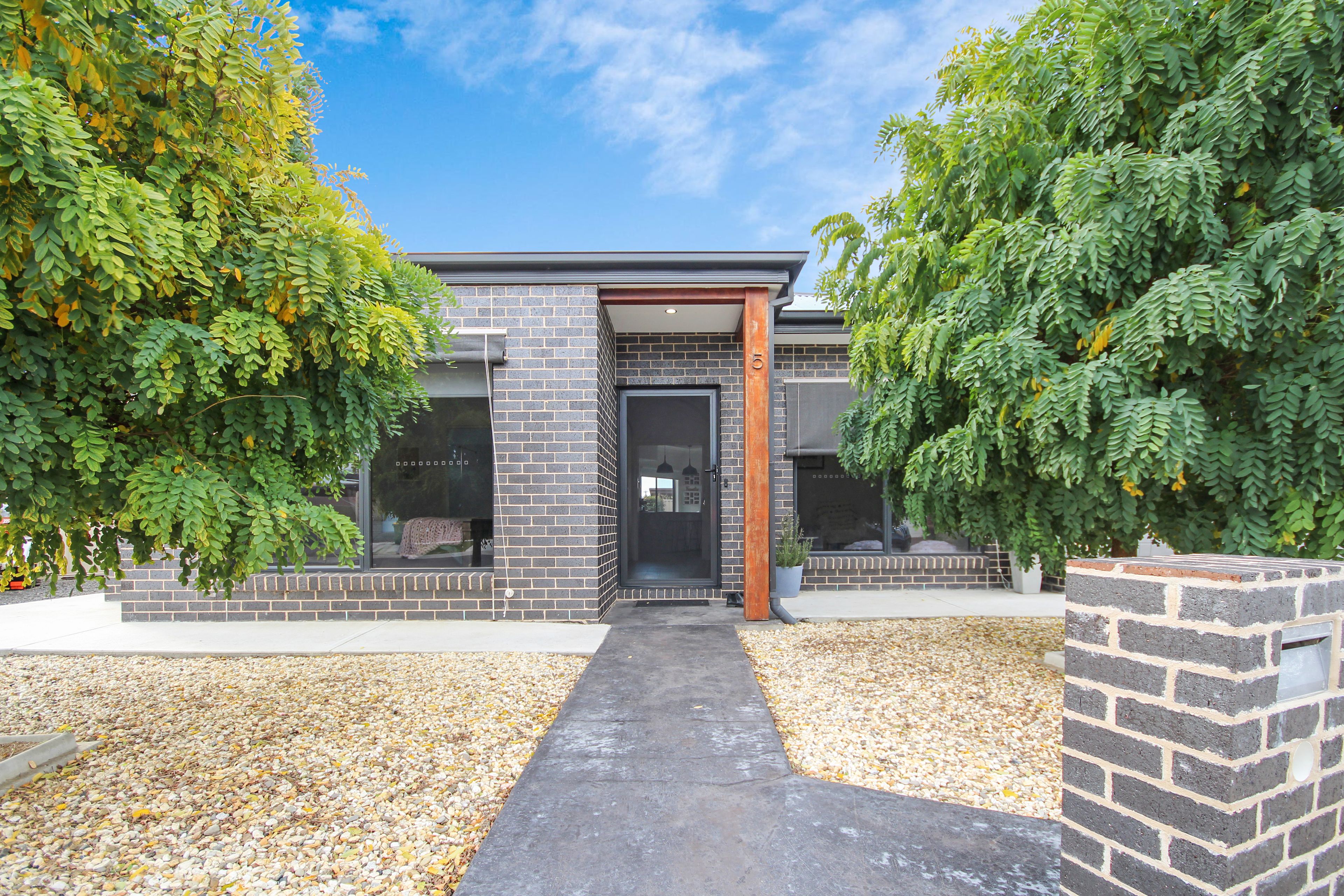 5 Hogan Court, Horsham VIC 3400