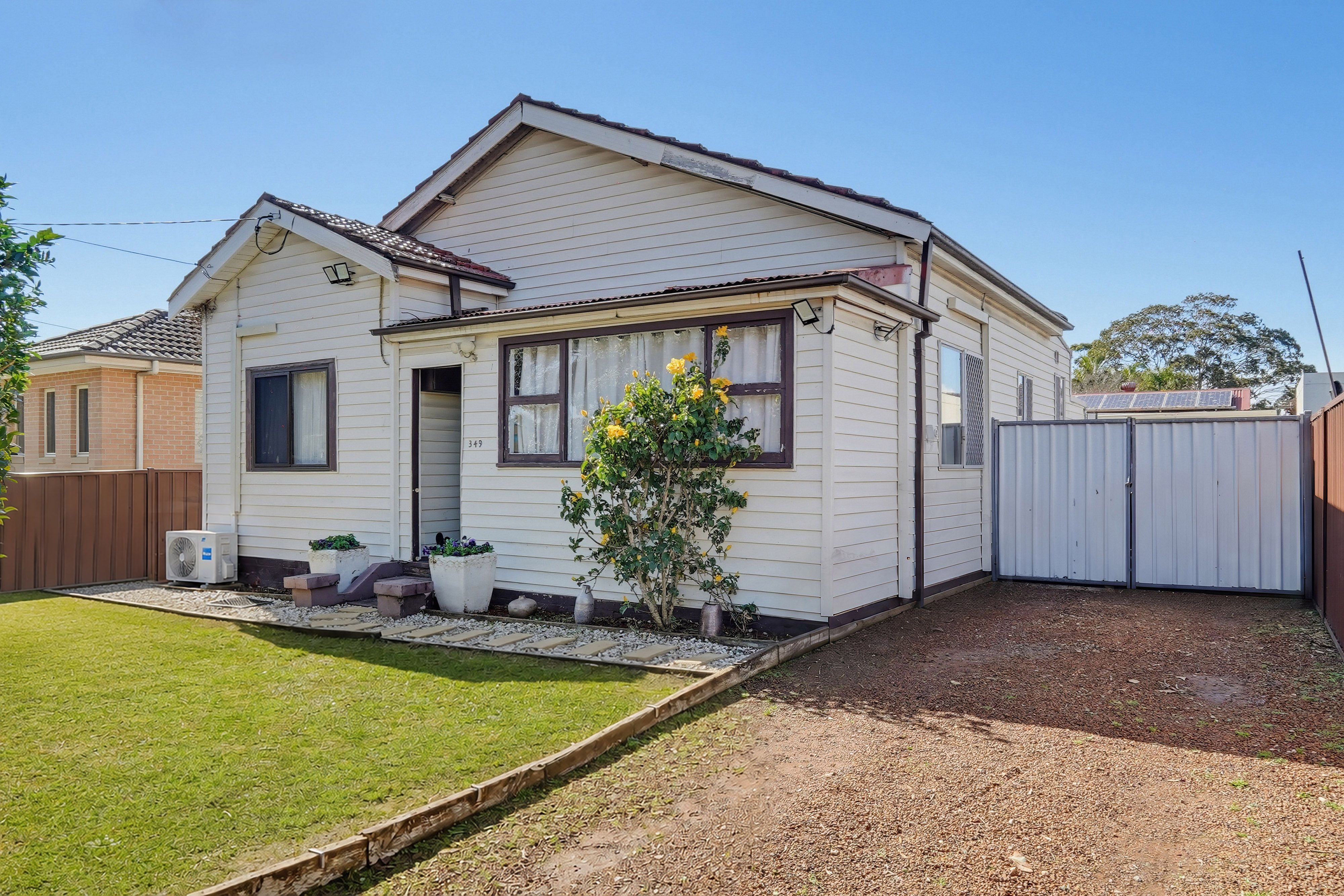 349 Roberts Road, Greenacre, NSW 2190