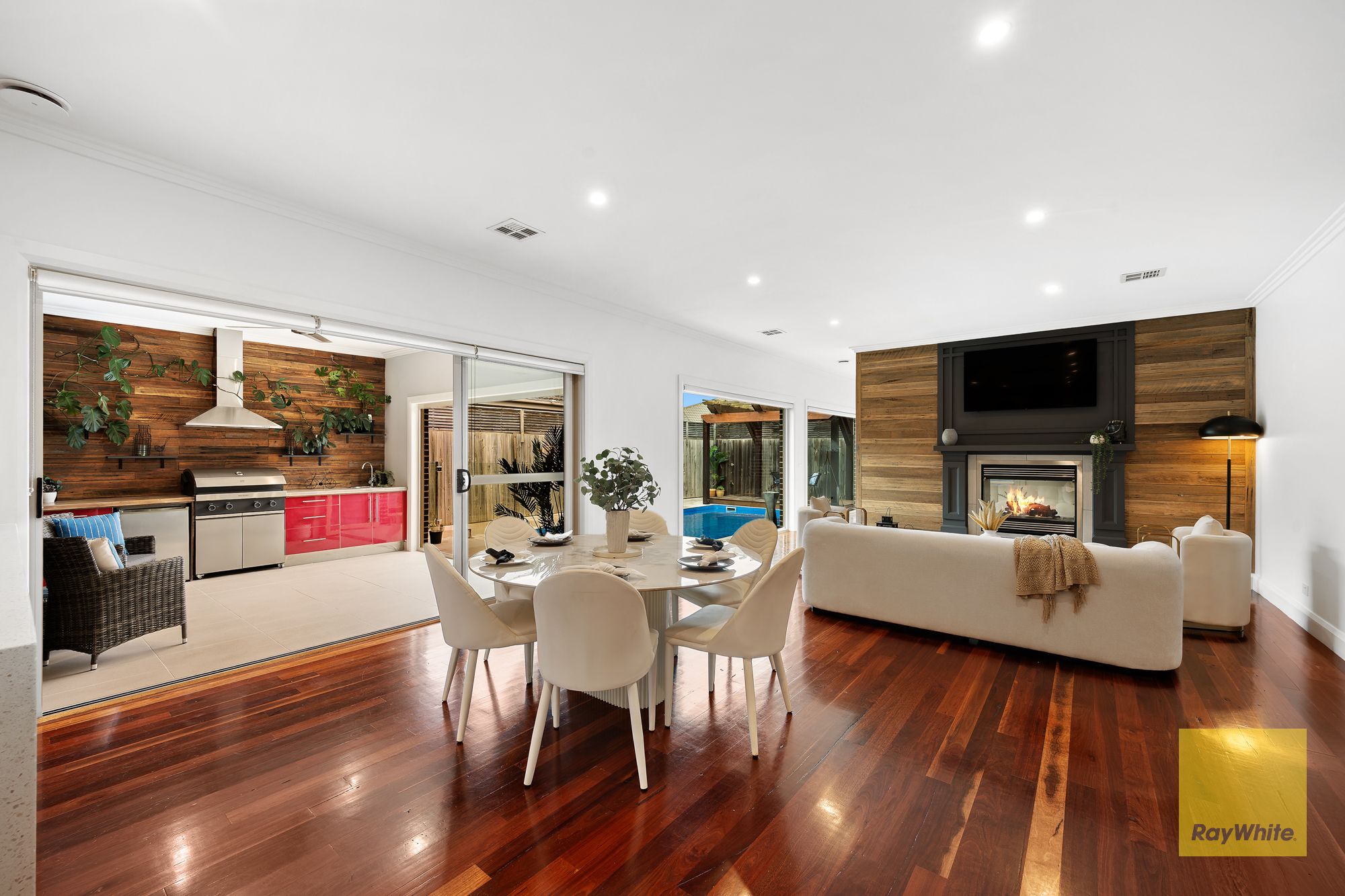 38 Tristania Drive — photo 18 of 30