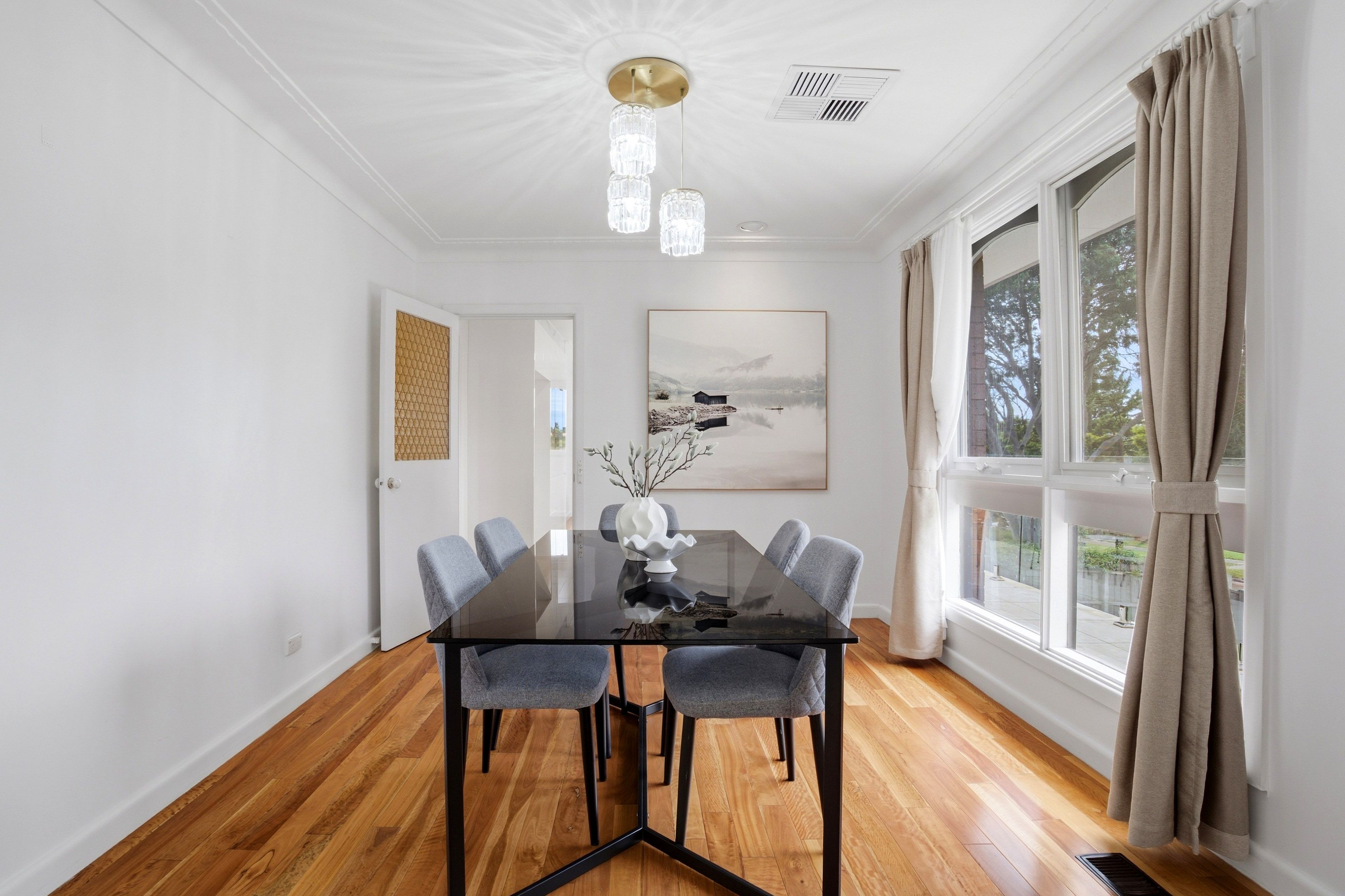 18 Singleton Road — photo 5 of 11