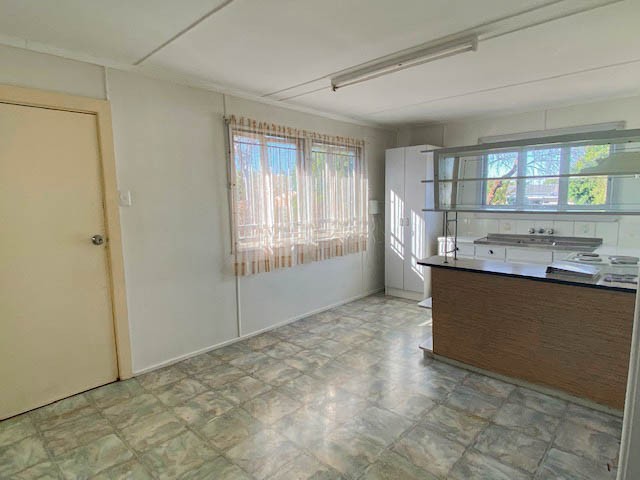 17 Andrew Street, Kallangur, QLD 4503