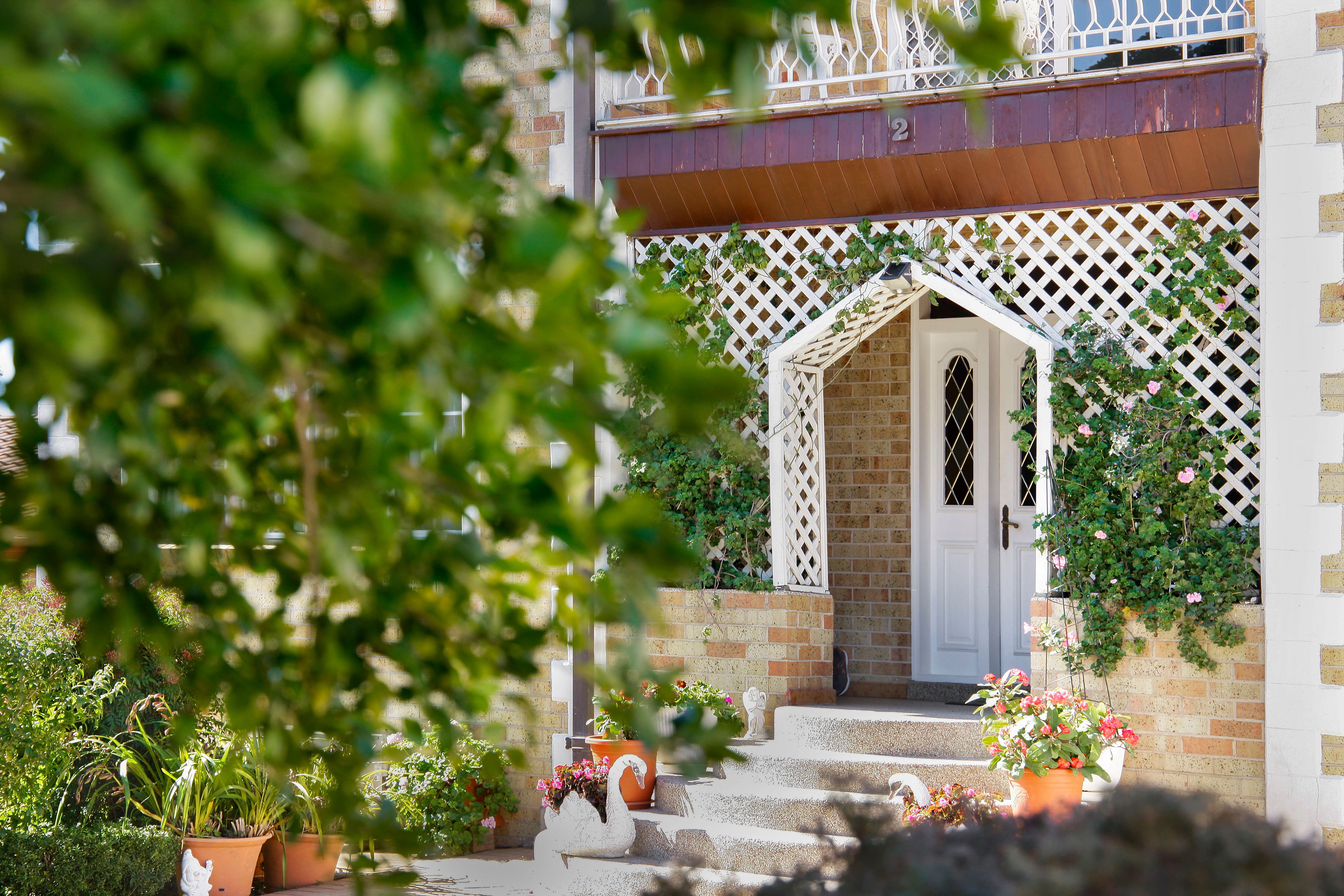 2 Ord Close, Bossley Park, NSW 2176