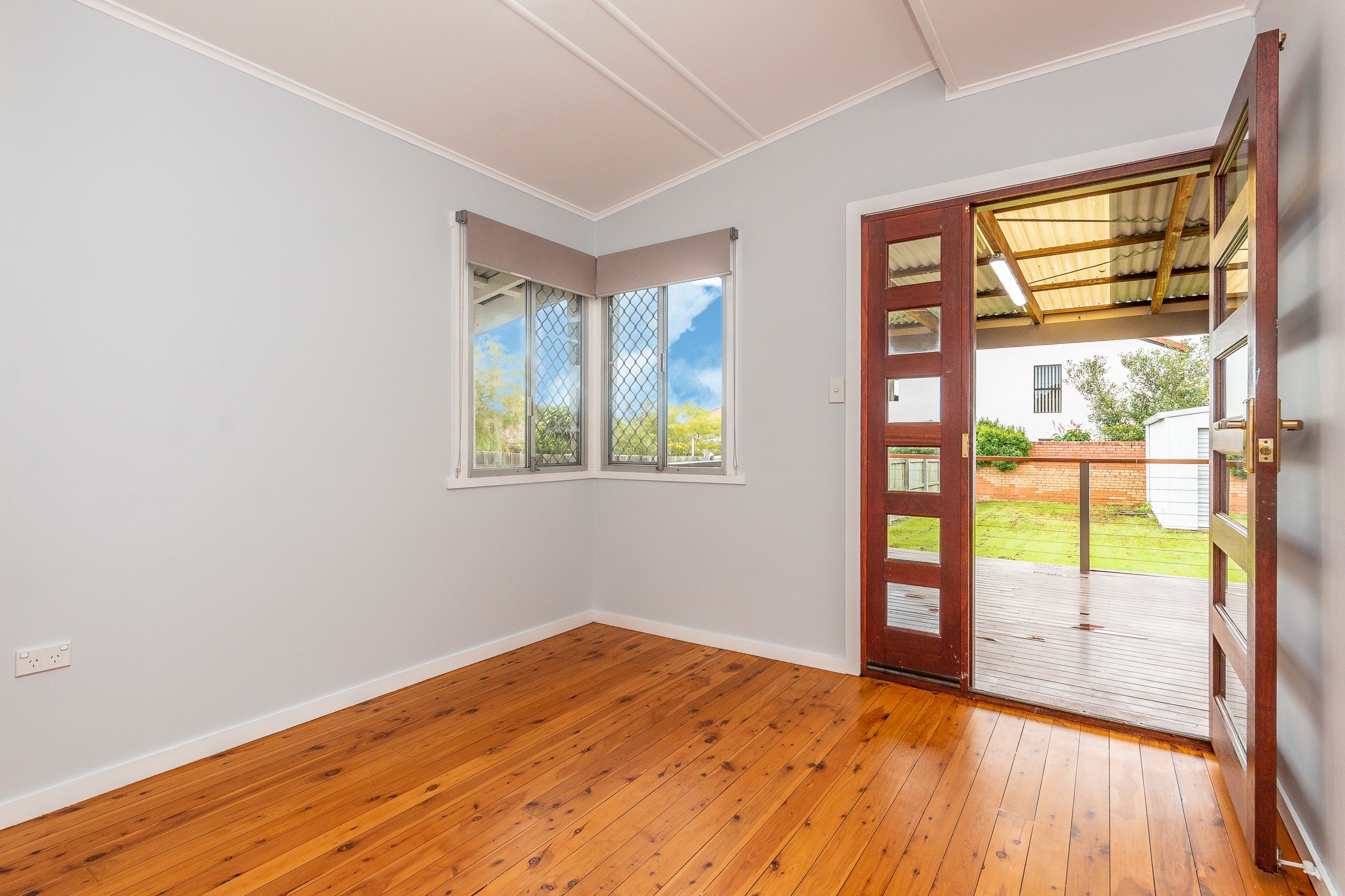133 Oxley Avenue, Woody Point, QLD 4019