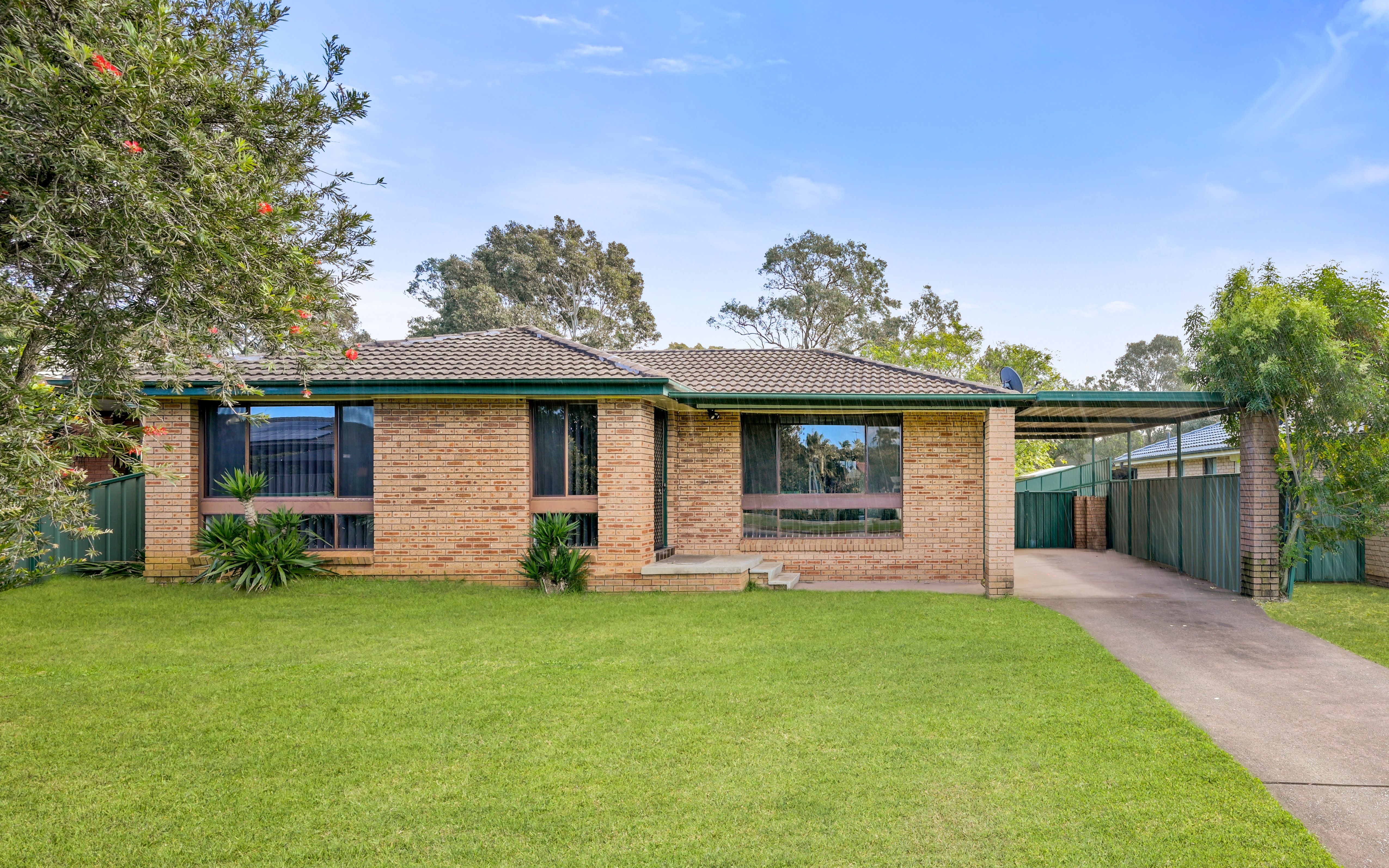 18 Longreef Crescent, Woodbine, NSW 2560 Sold House Ray White Macarthur Group