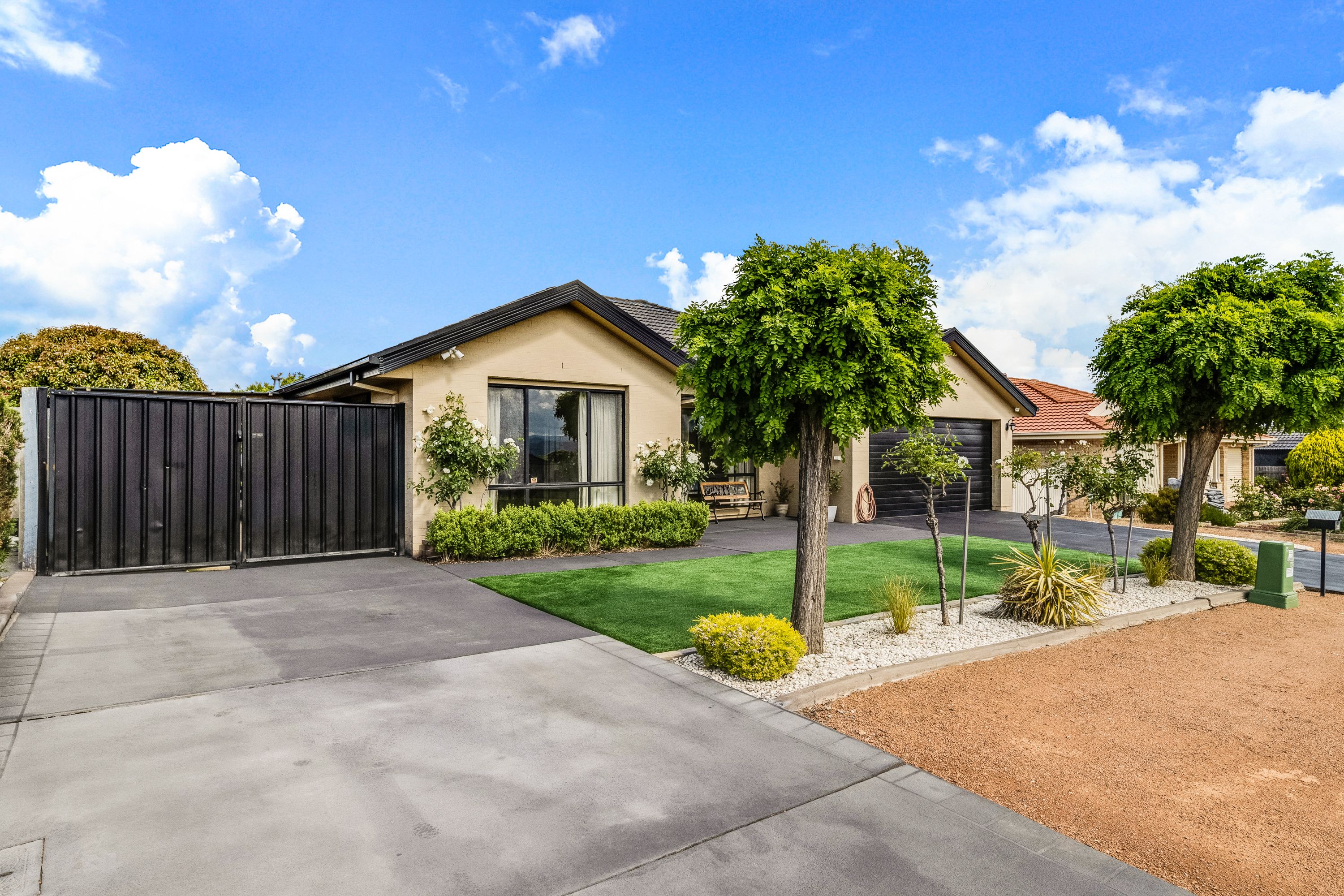 25 Simonetti Street, Dunlop, ACT 2615
