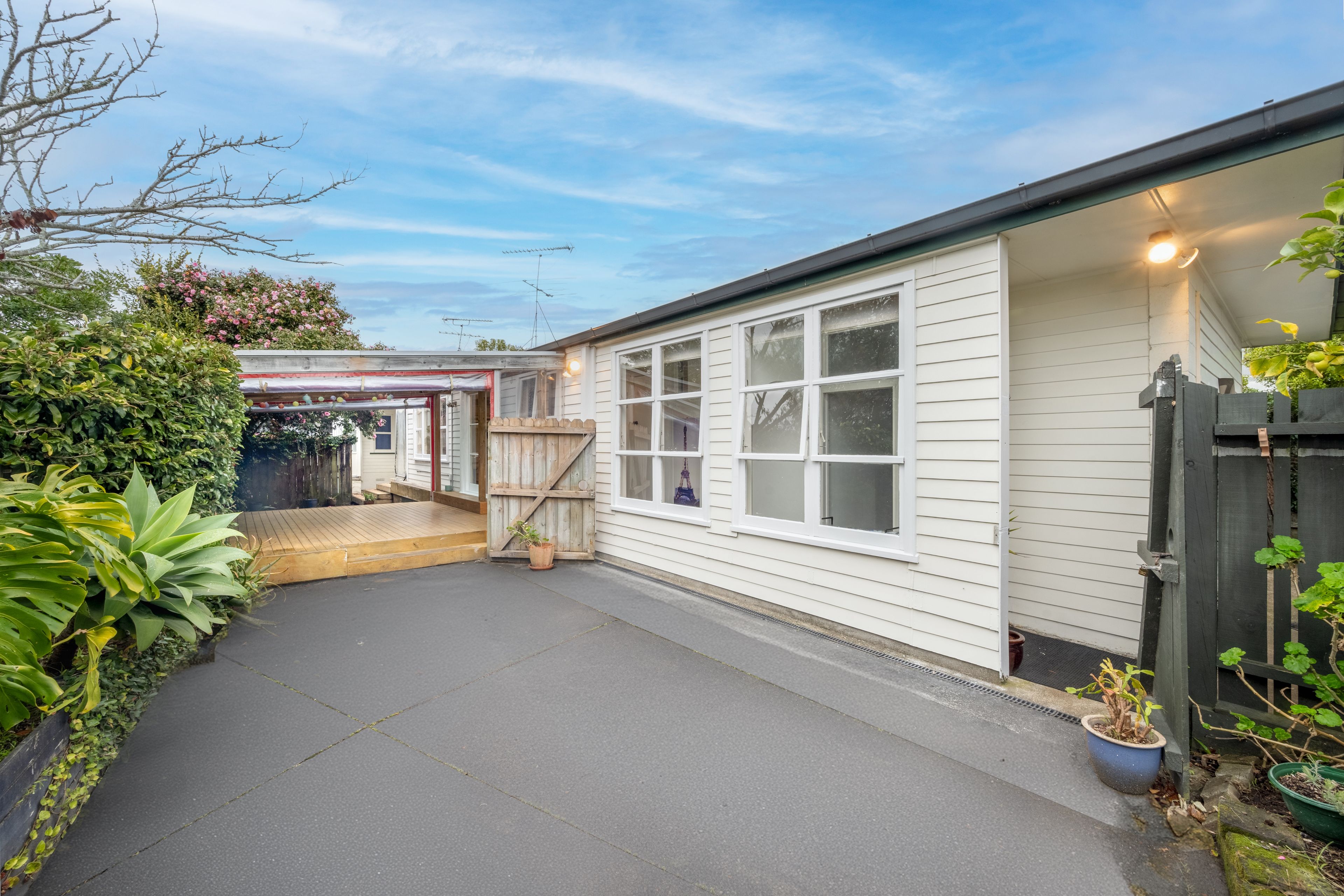 12A Pegler Drive, Howick, Manukau City
