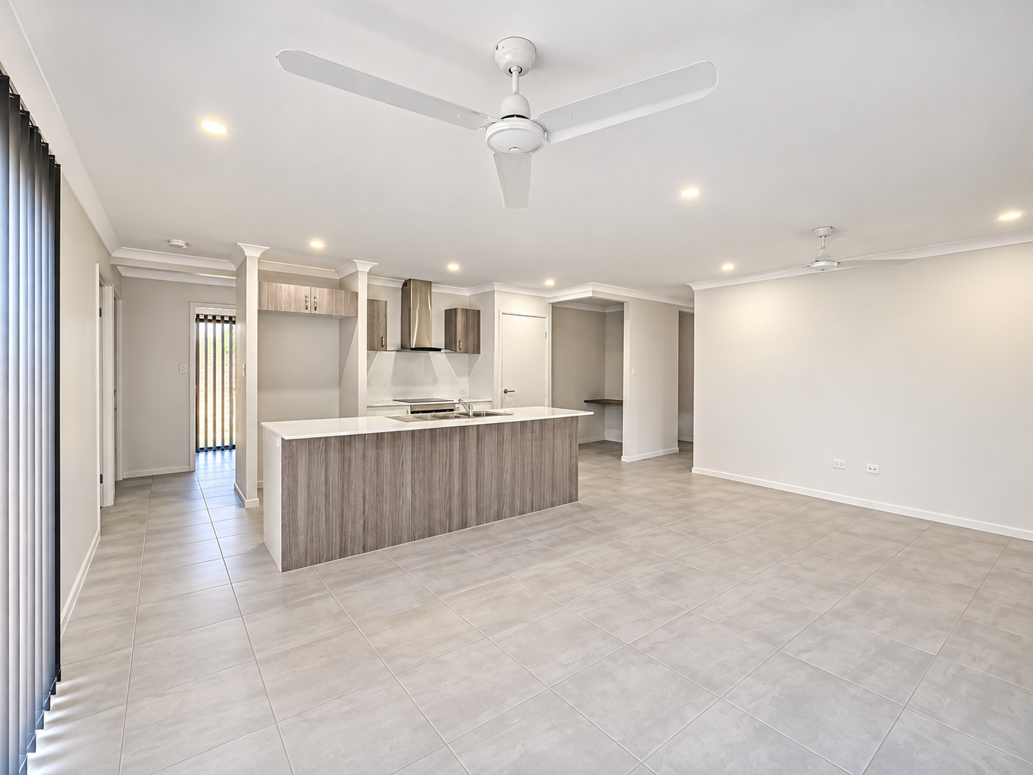 39 Whites Creek Road — photo 3 of 9