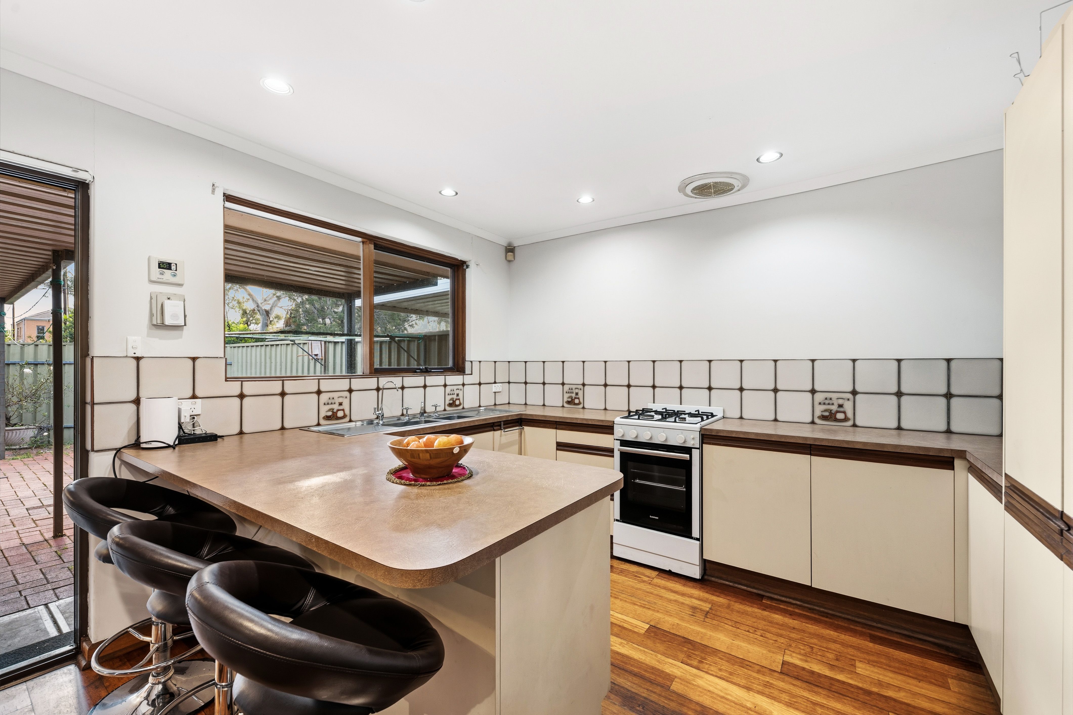 1/368 Marion Road — photo 4 of 14