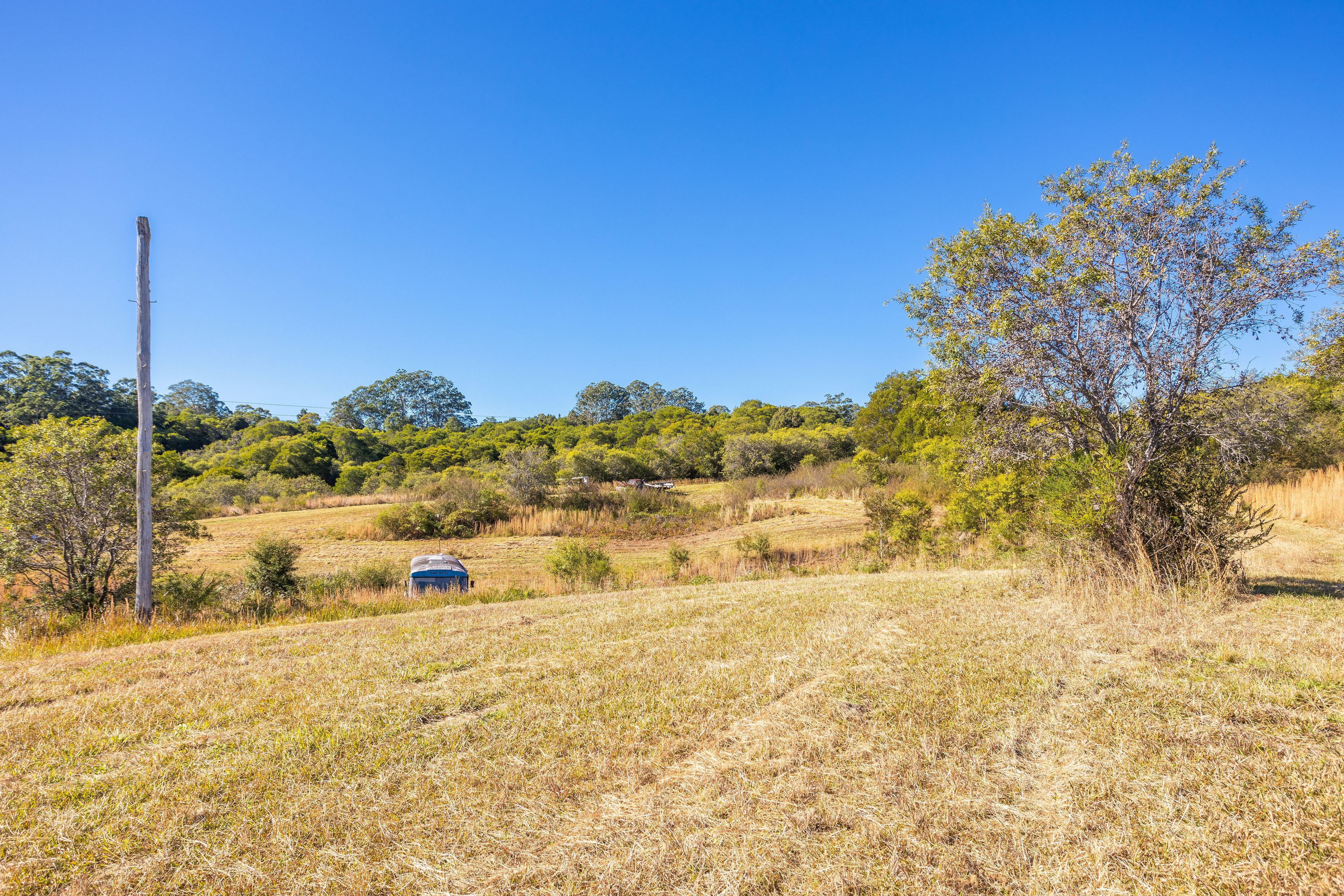 171 Glenwarrin Road — photo 9 of 16