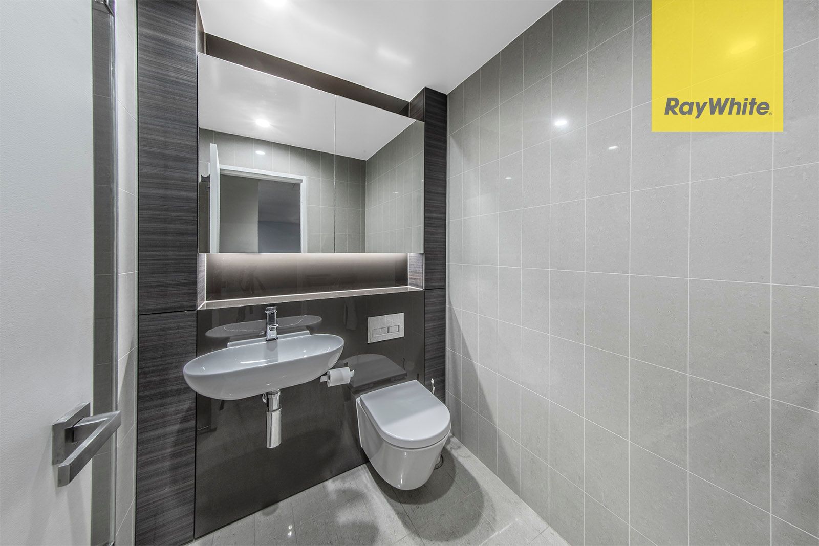 2406/45 Macquarie Street — photo 7 of 17