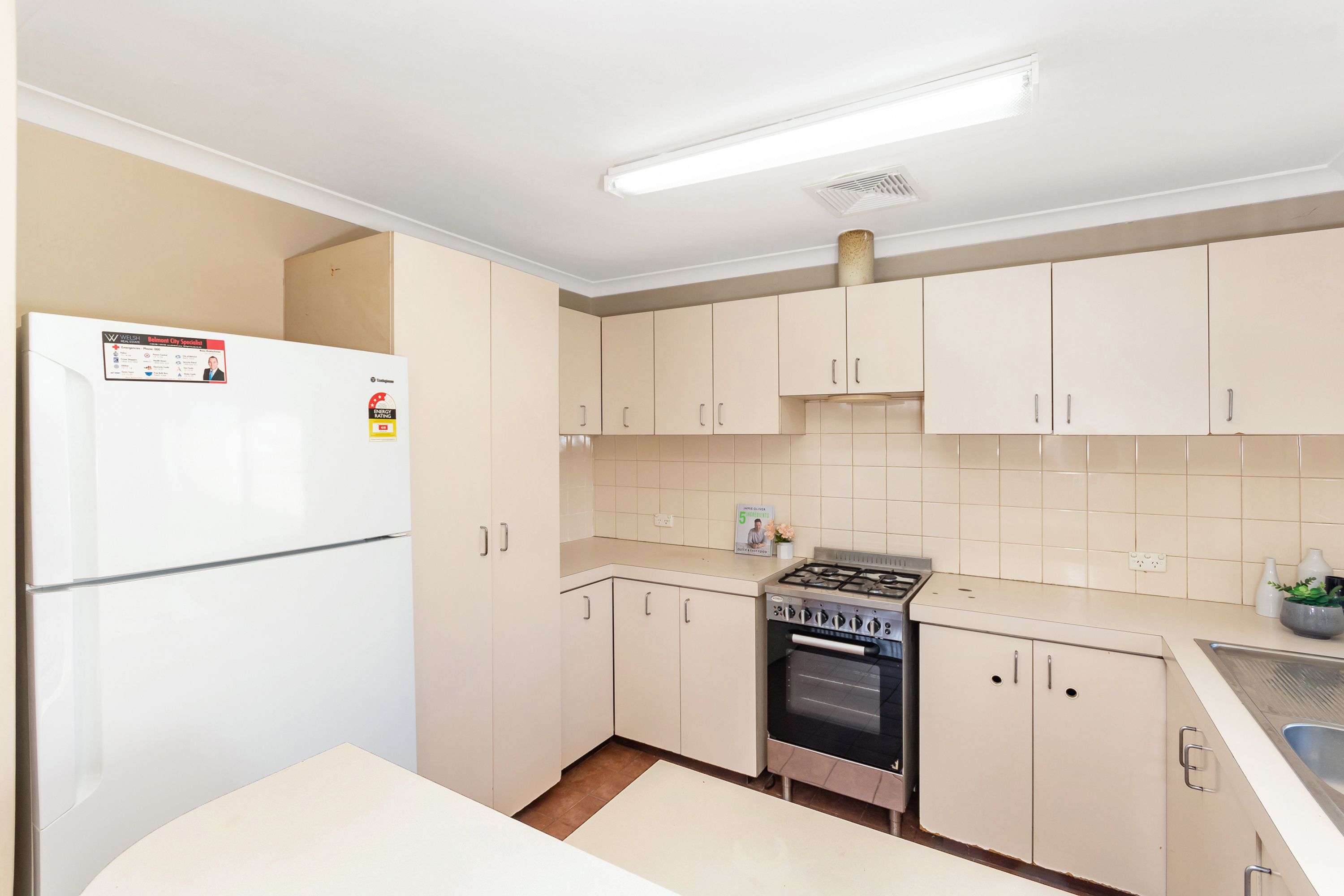 5 Sutton Court — photo 12 of 21
