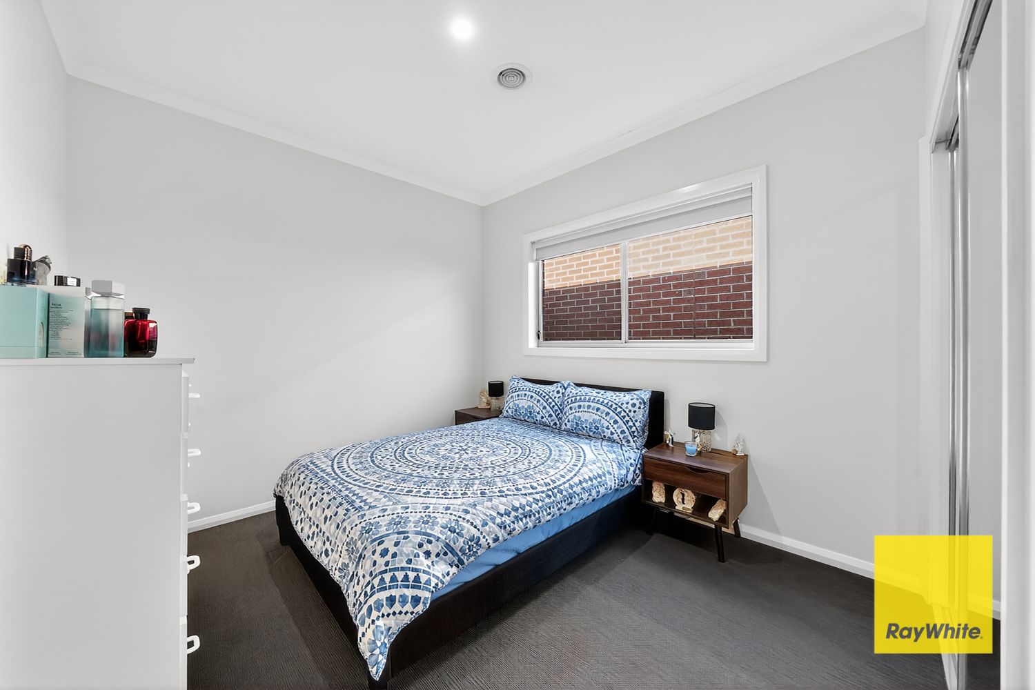 21 Guthrie Drive — photo 9 of 14
