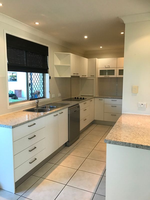 4 Chuter Avenue, Southport, QLD 4215