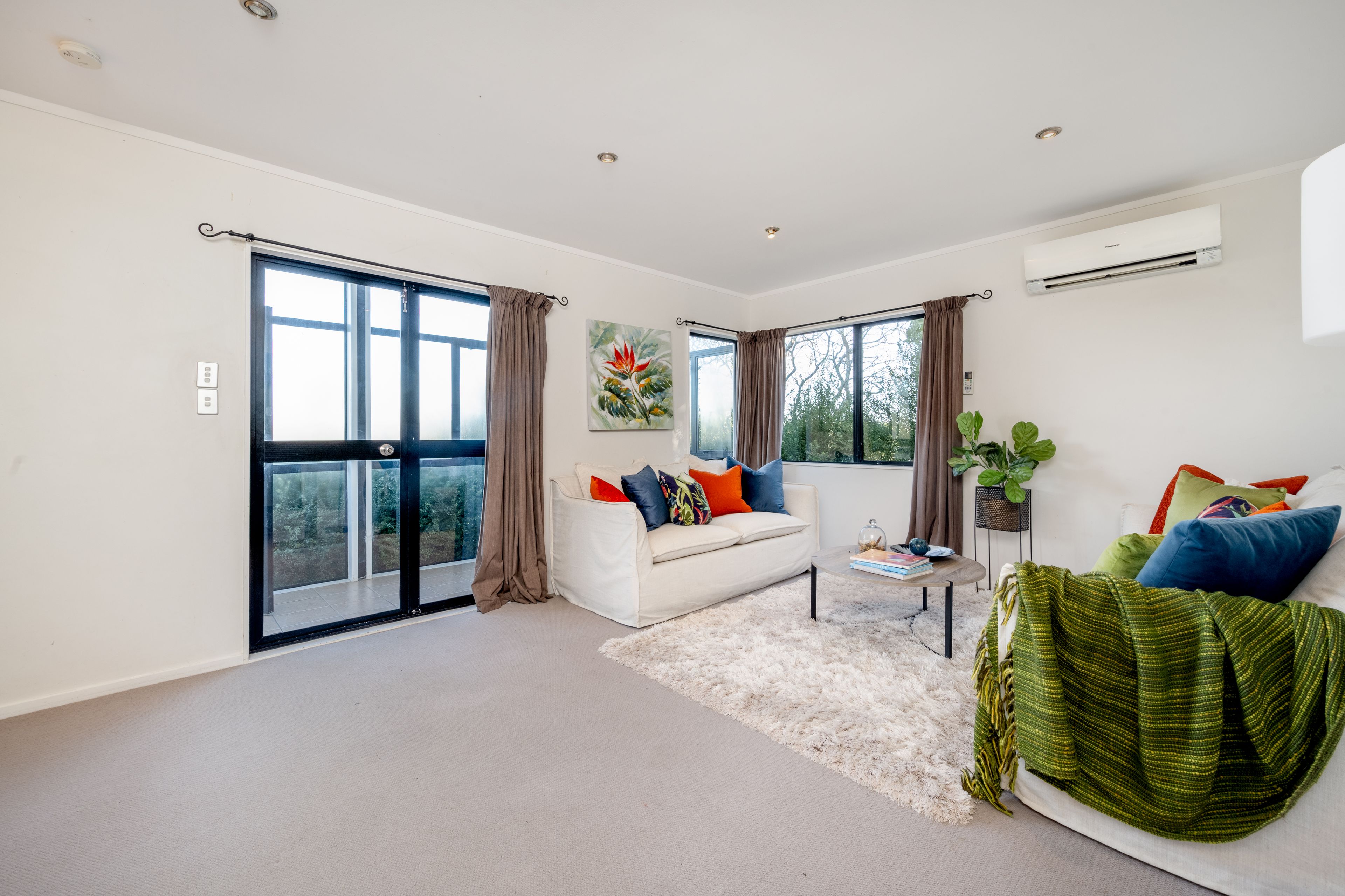 1/94 Aviemore Drive, Highland Park, Manukau City