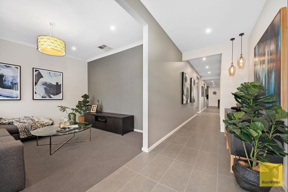 20 Wiltshire Boulevard, THORNHILL PARK, VIC 3335