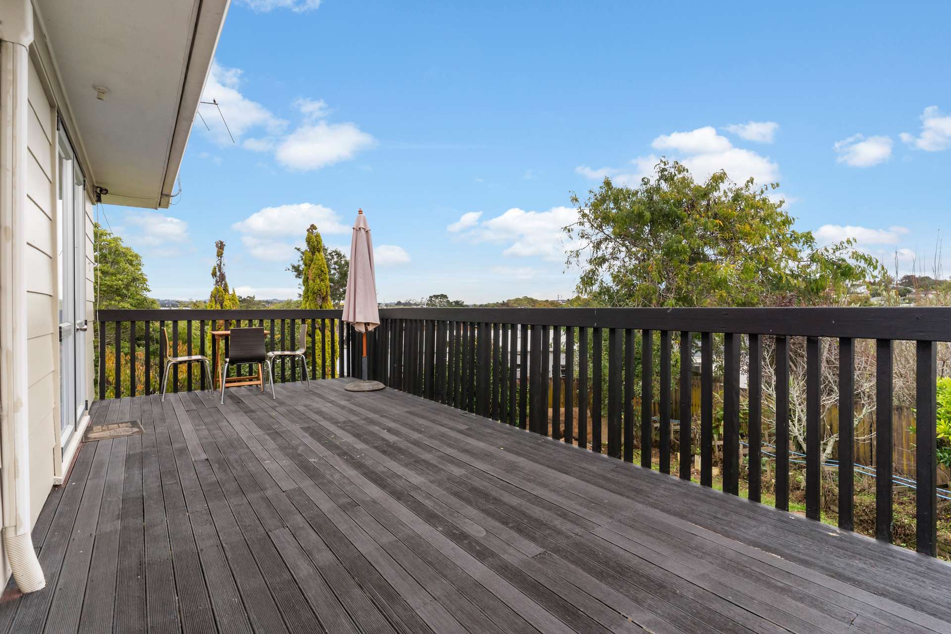 6 Hueglow Rise photo 1