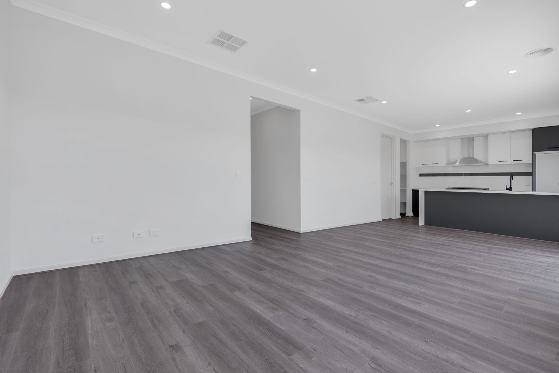 8 Margaretta Circuit, Mickleham, VIC 3064