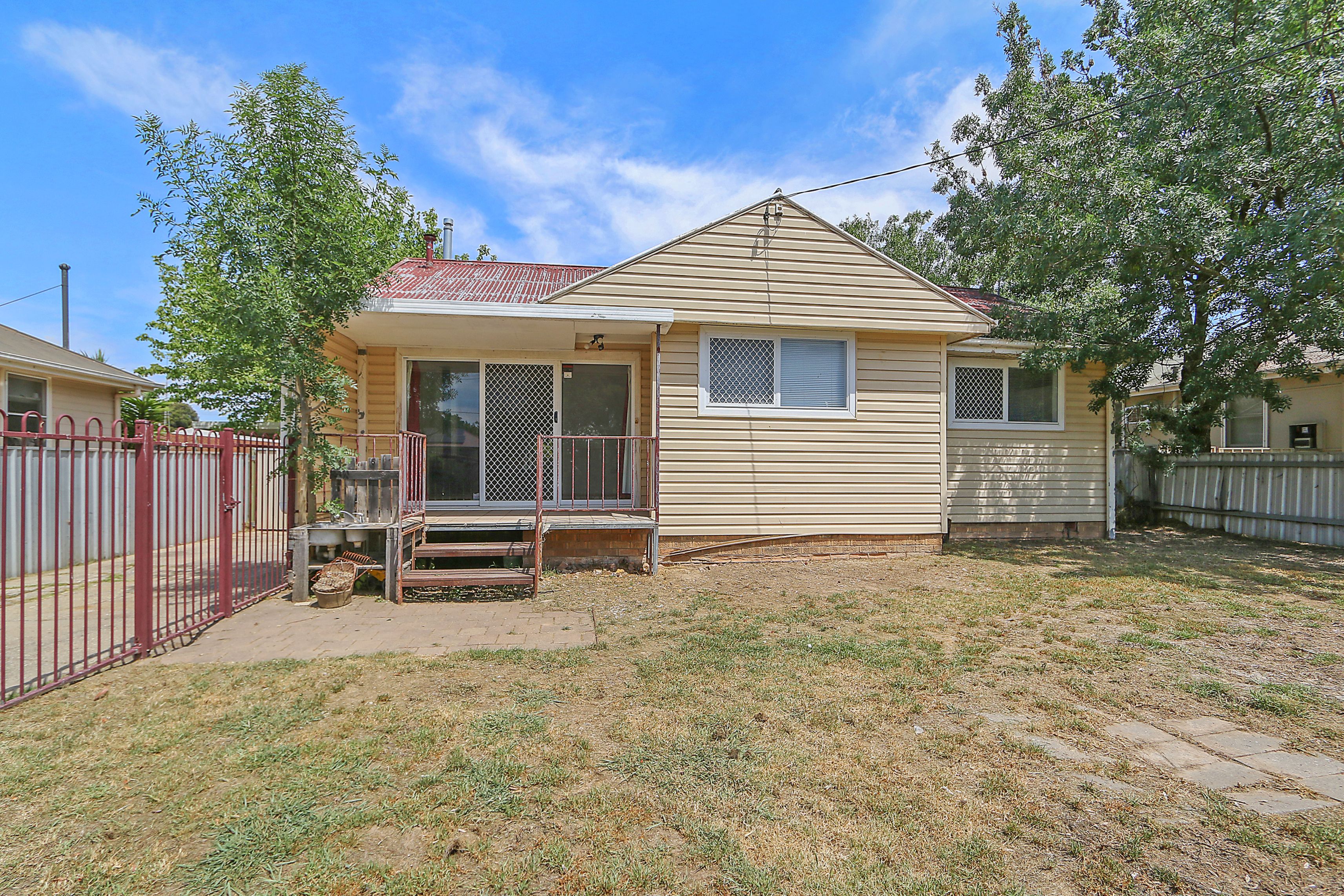 1043 Koonwarra Street, North Albury, NSW 2640