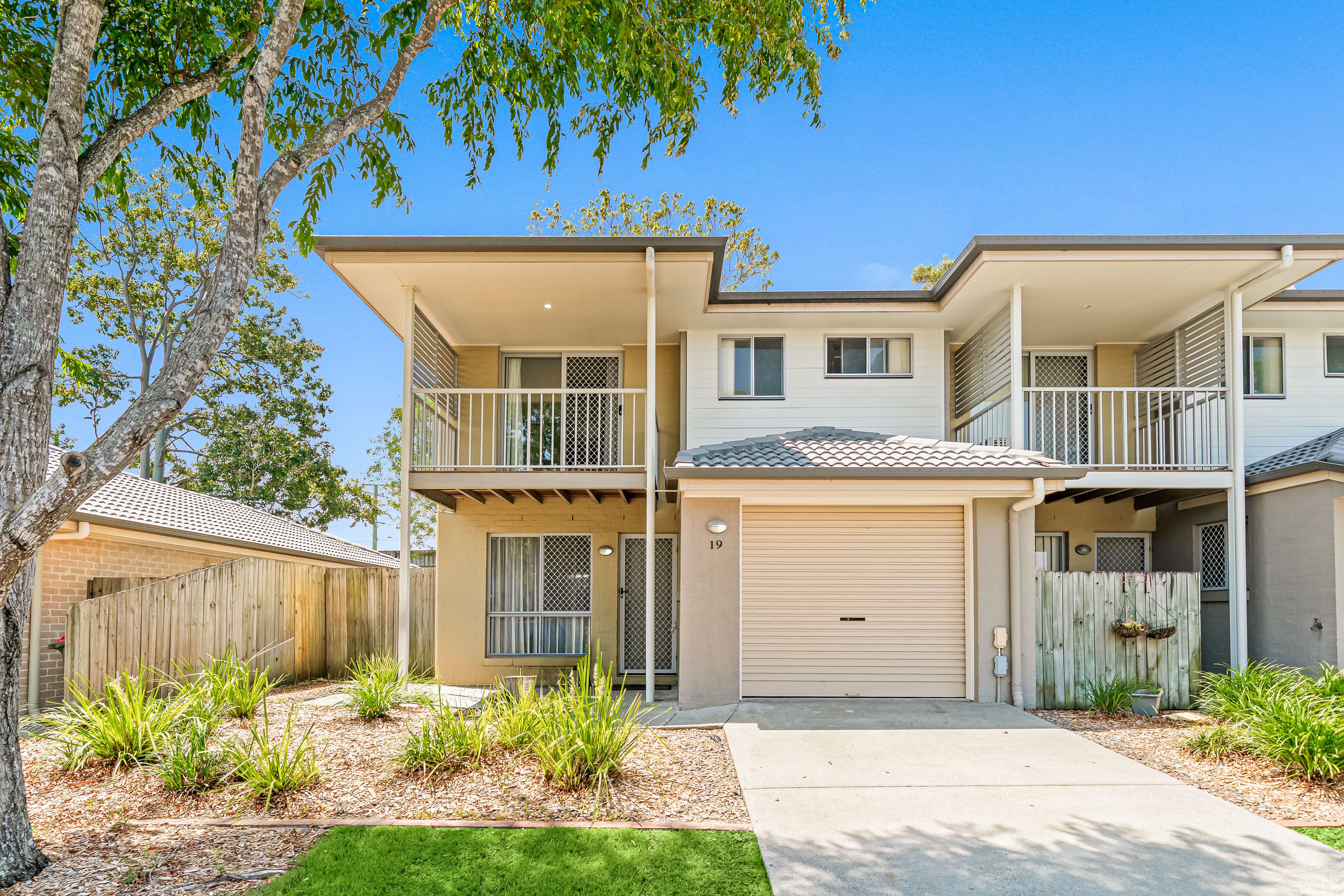 19/14 Fleet Street — photo from Ray White Logan City