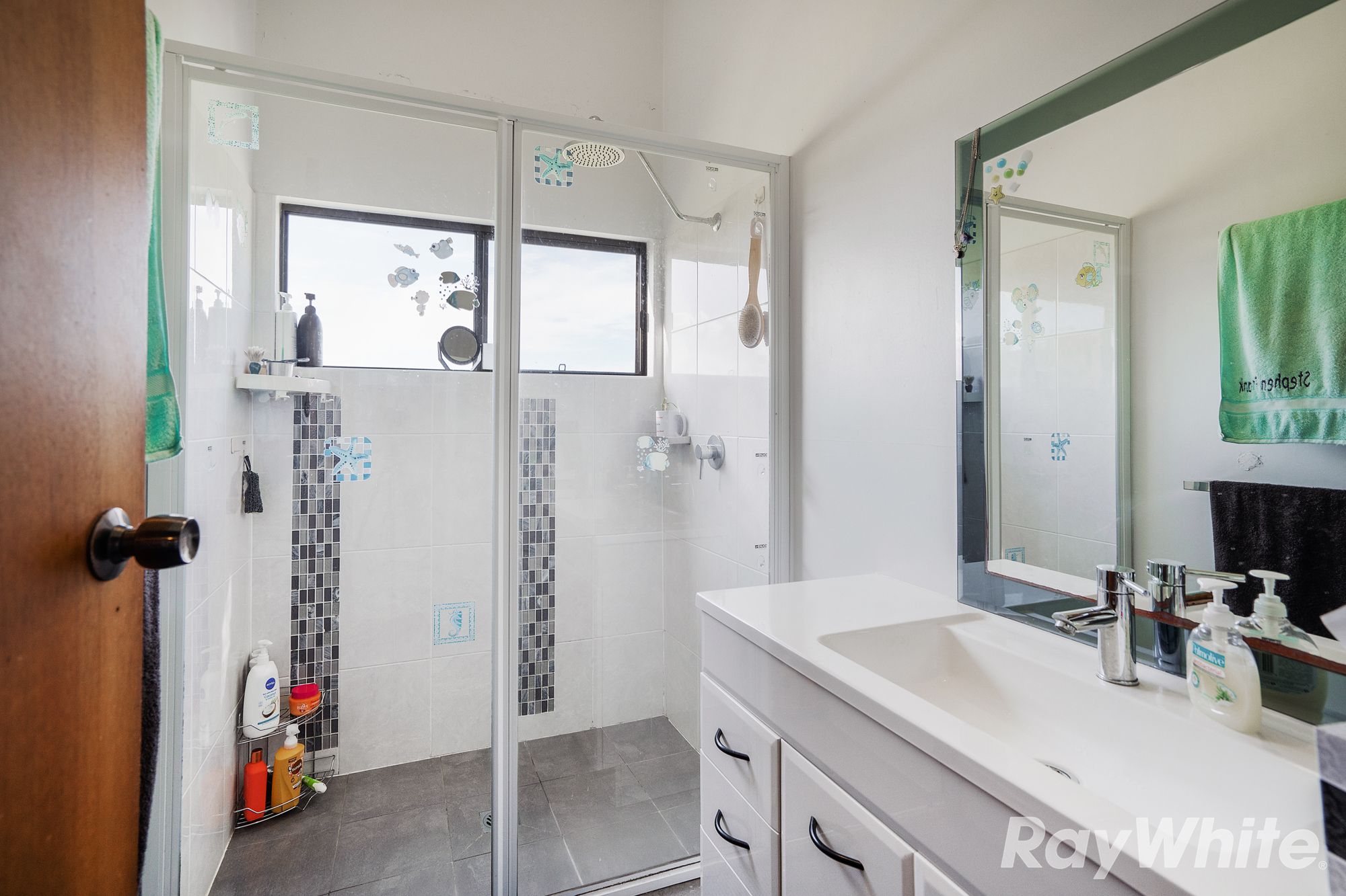 19 Kestevens Road — photo 8 of 18