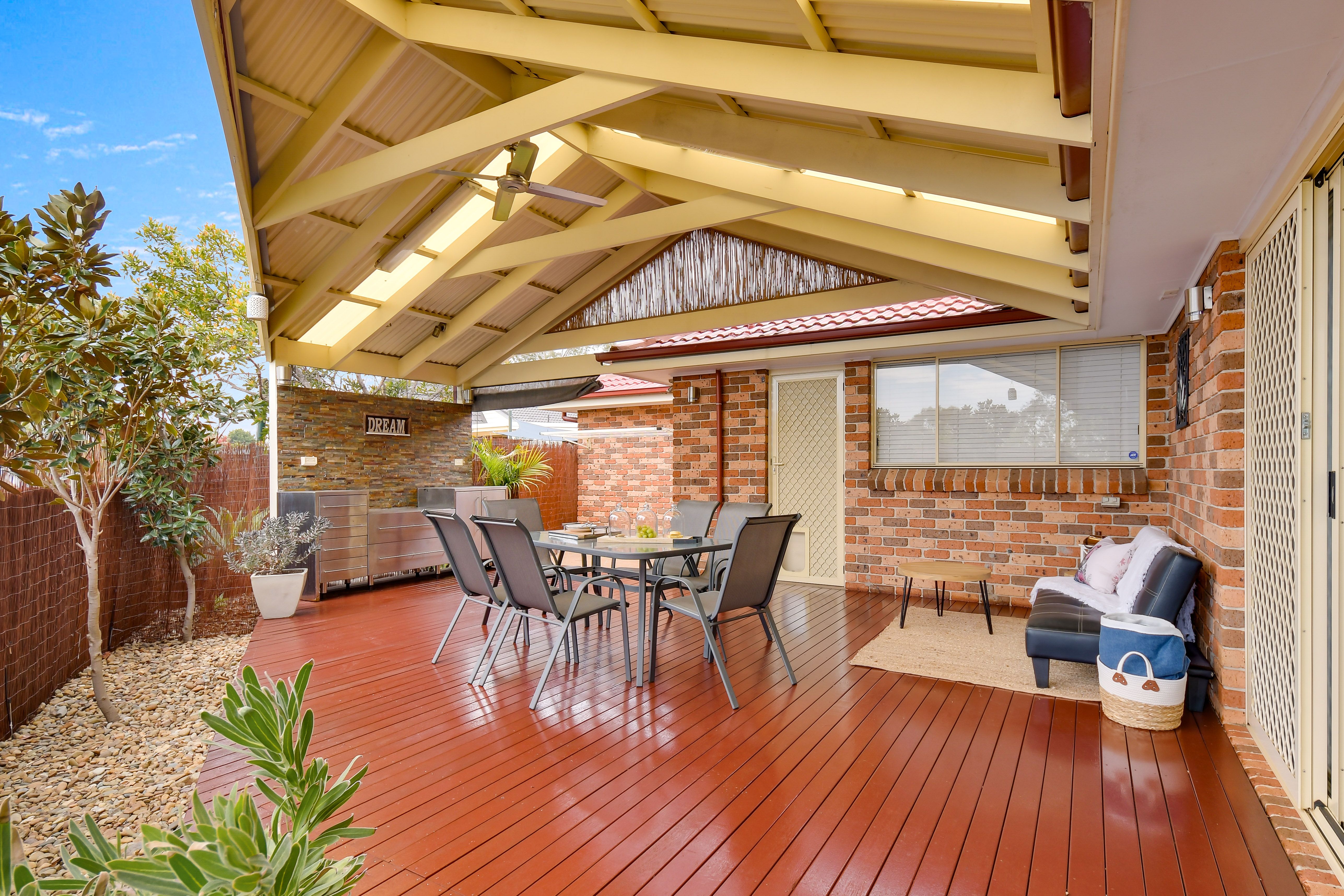 6 Swiveller Close, Ambarvale, NSW 2560