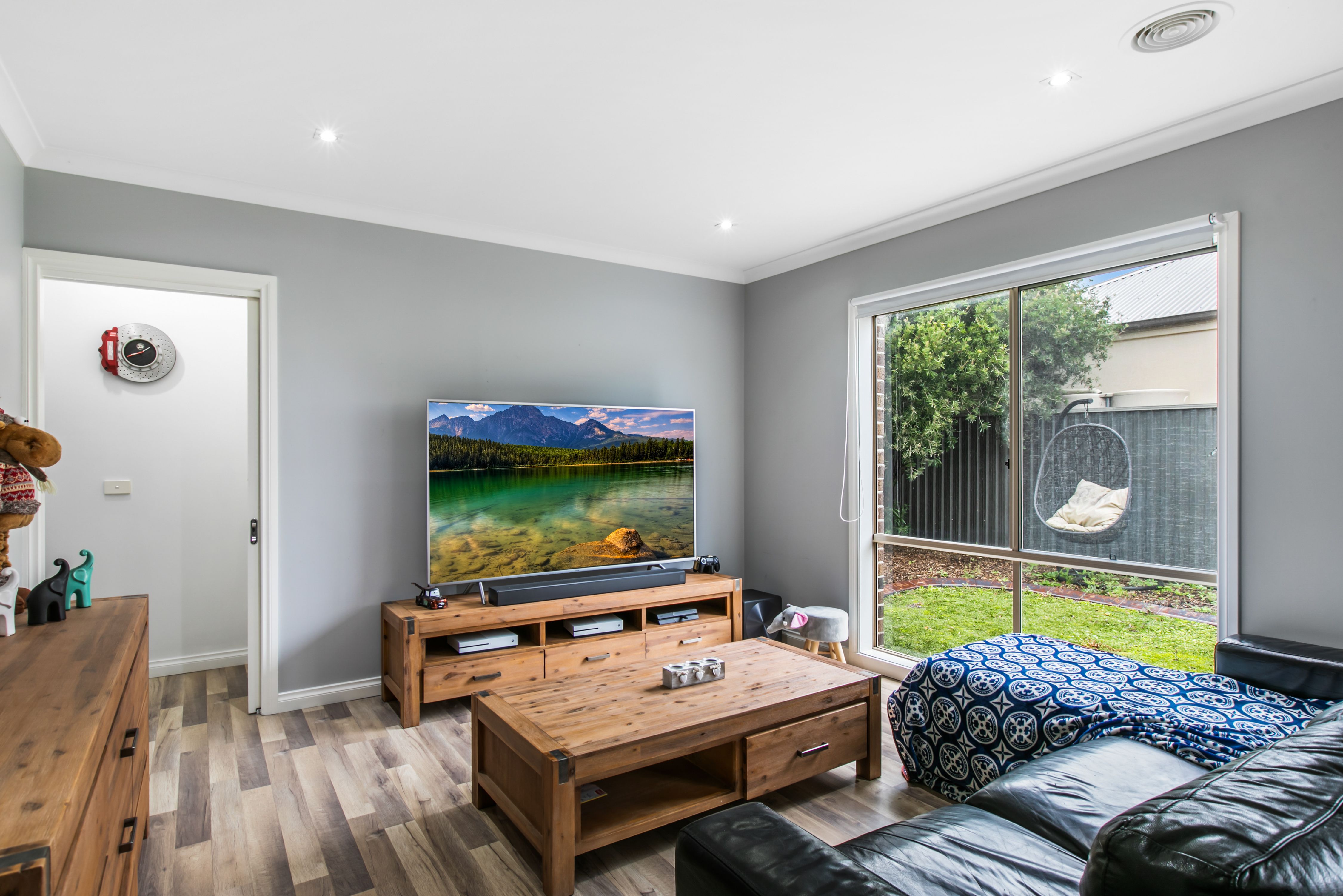 18 Everly Circuit, Pakenham, VIC 3810