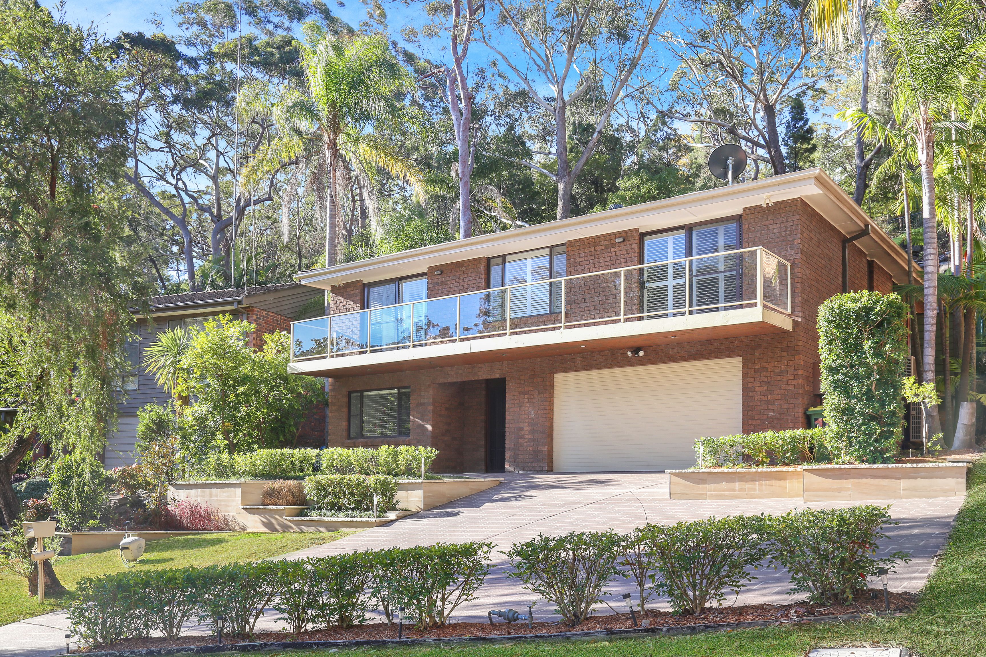 17 Glenhaven Place