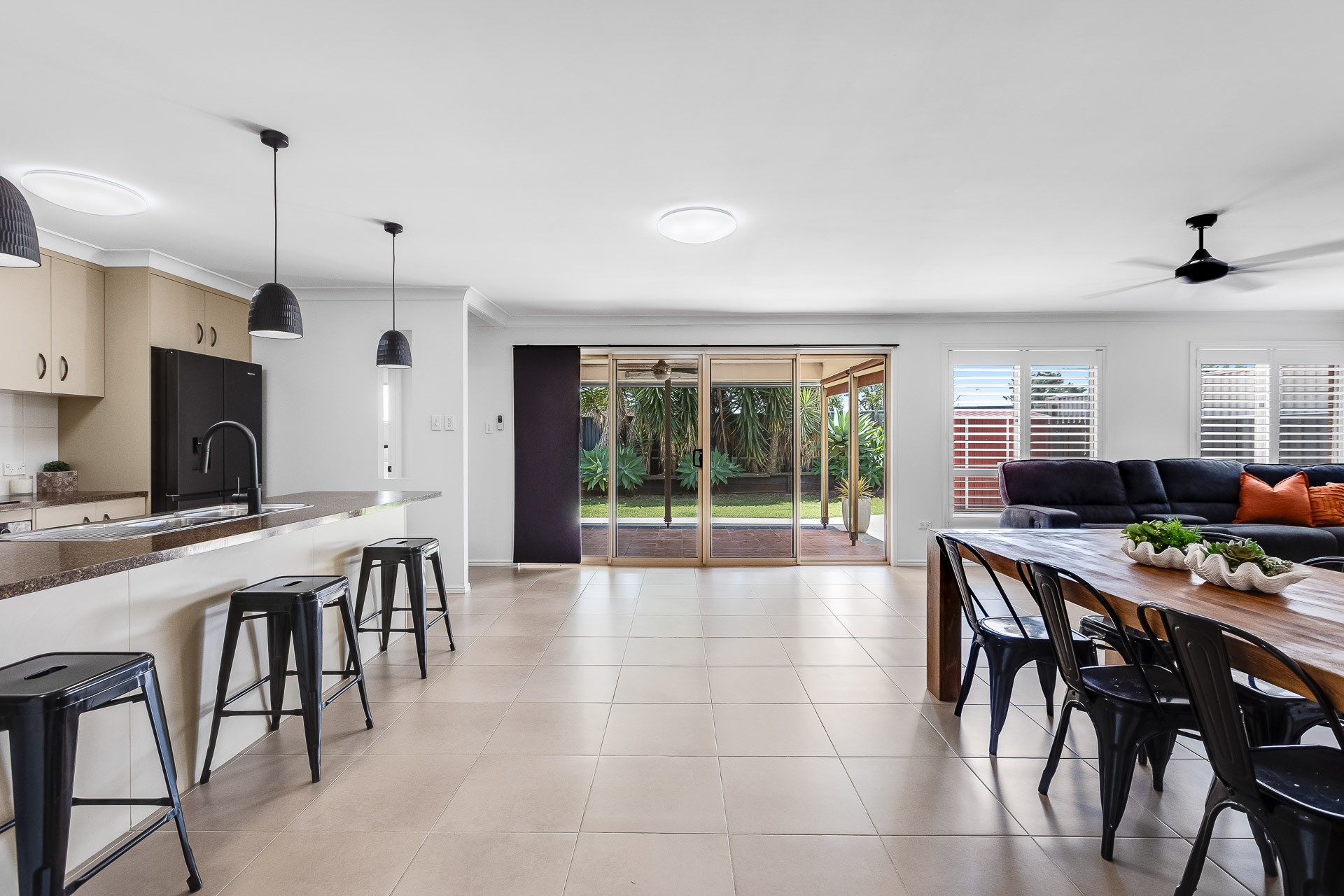 1 Grandslam Street, Glenvale, QLD 4350