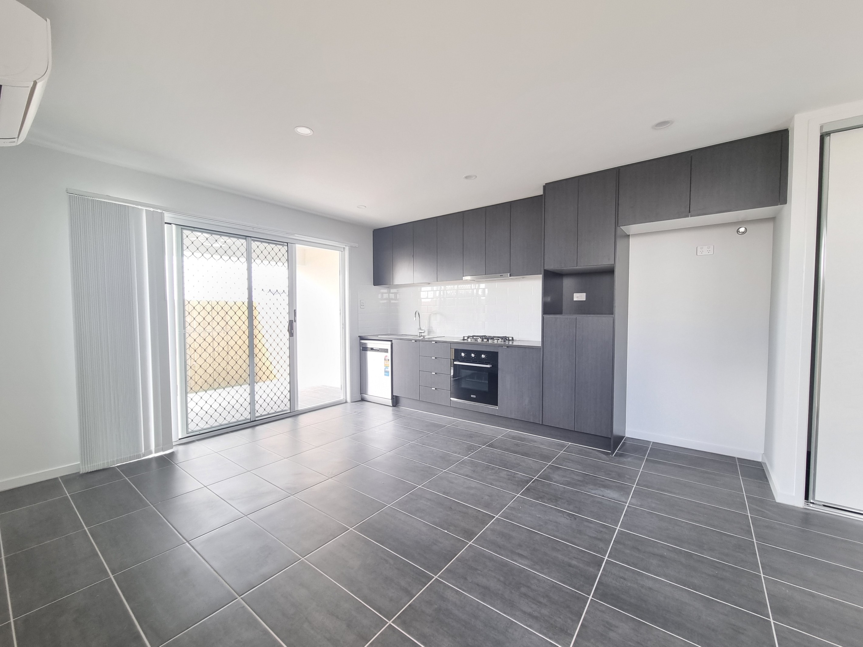 2/8 Gazania Street, Ripley, QLD 4306