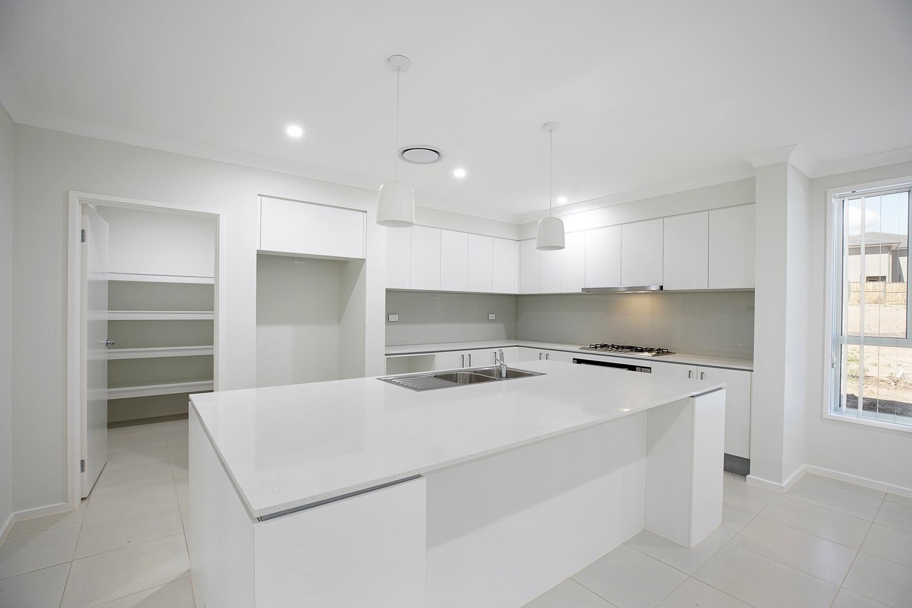 12 Prospect Avenue, Glenmore Park, NSW 2745