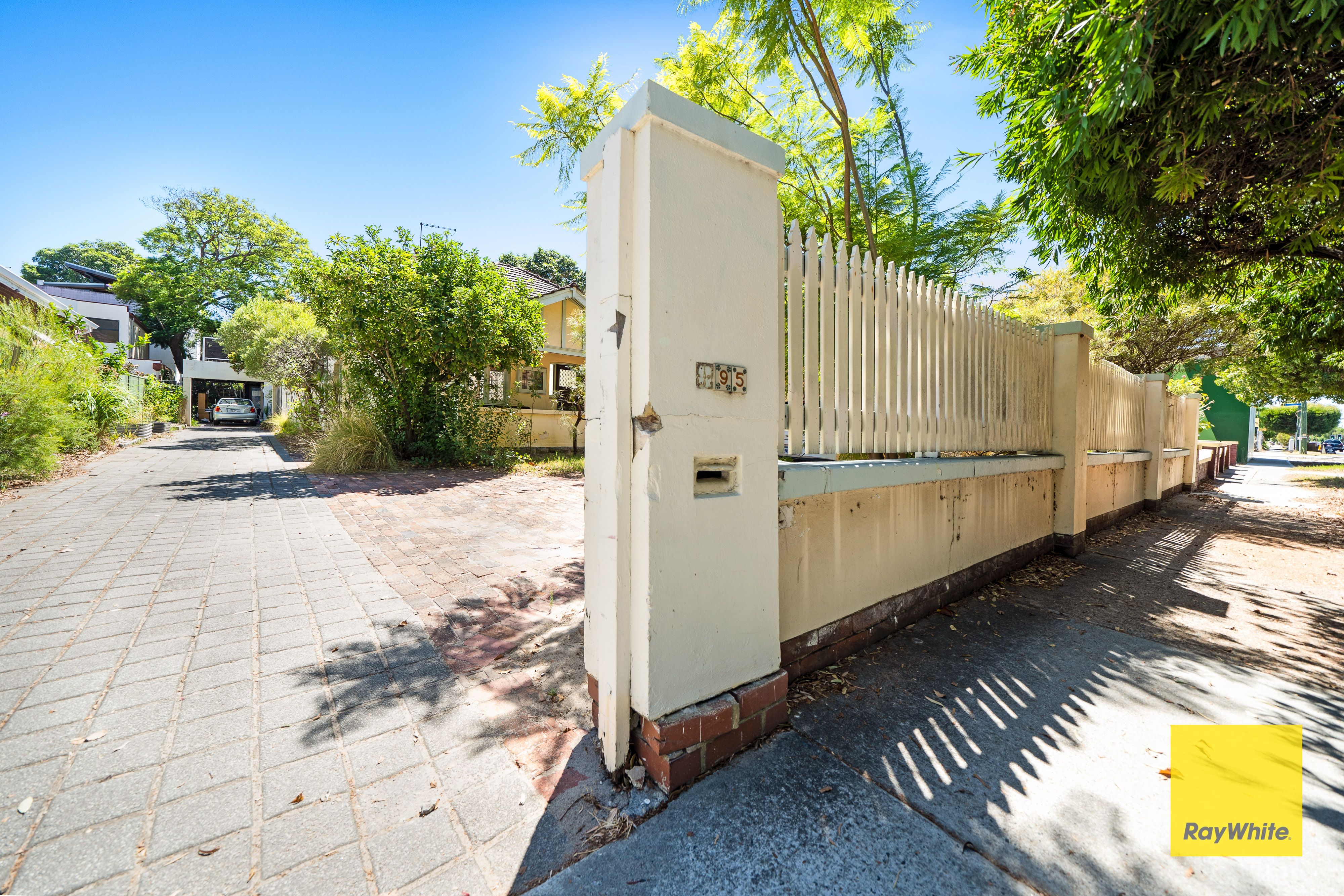 195 Railway Parade, Maylands, WA 6051