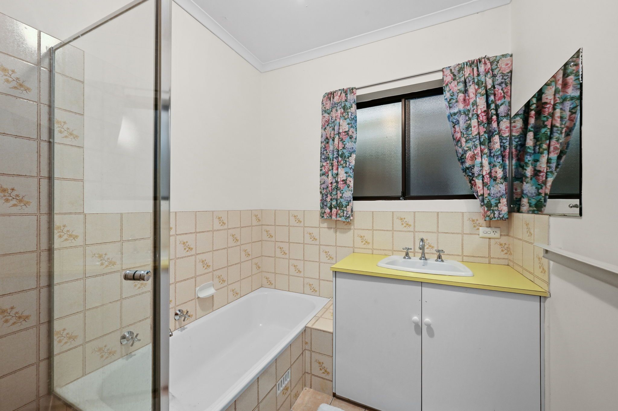 2/2 Anglers Court — photo 13 of 23