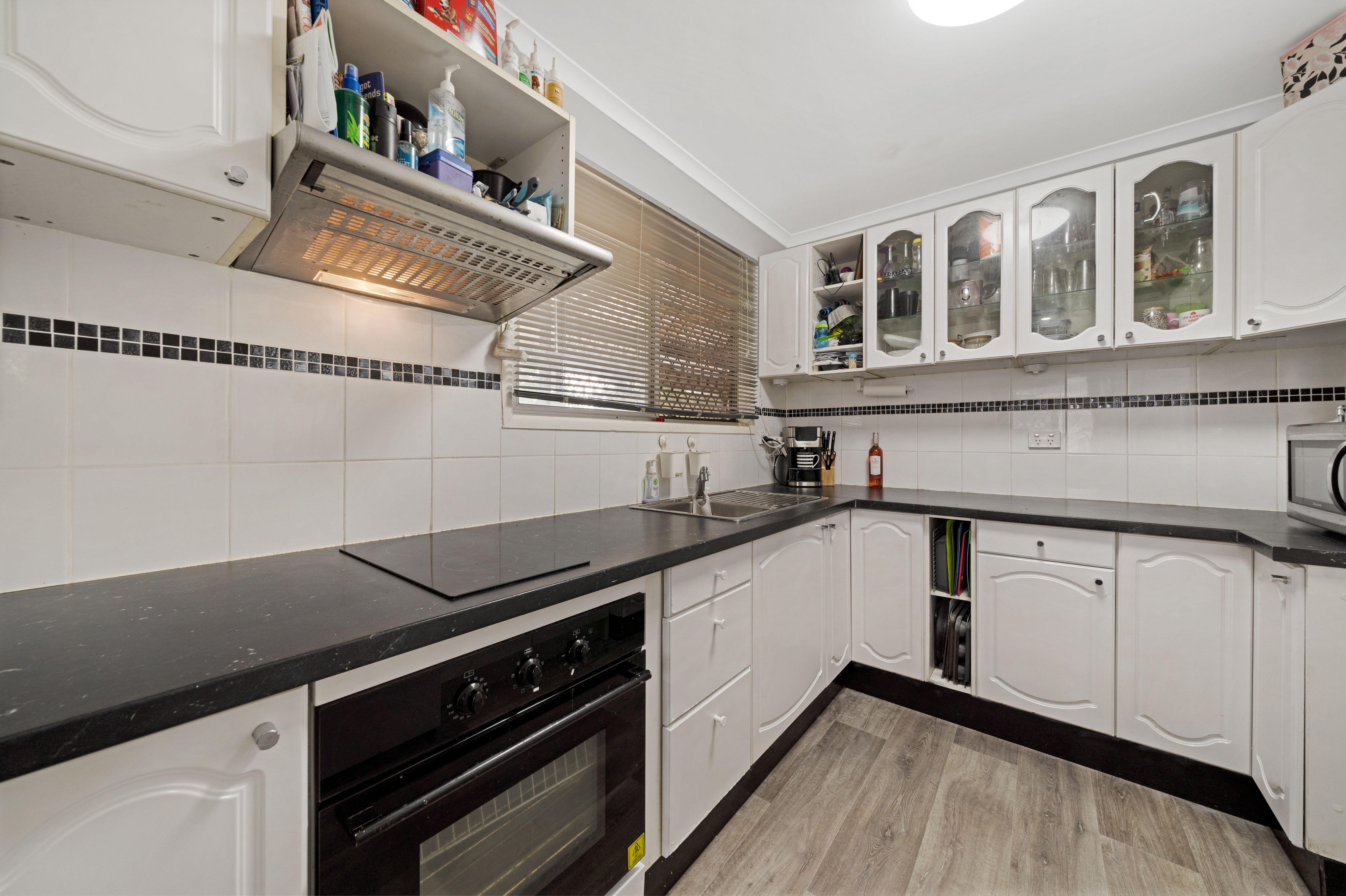 9 Waratah Drive, Crestmead, QLD 4132