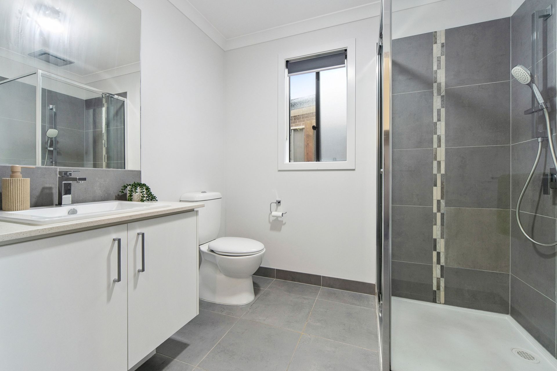 22 Gunbower Crescent — photo 4 of 23